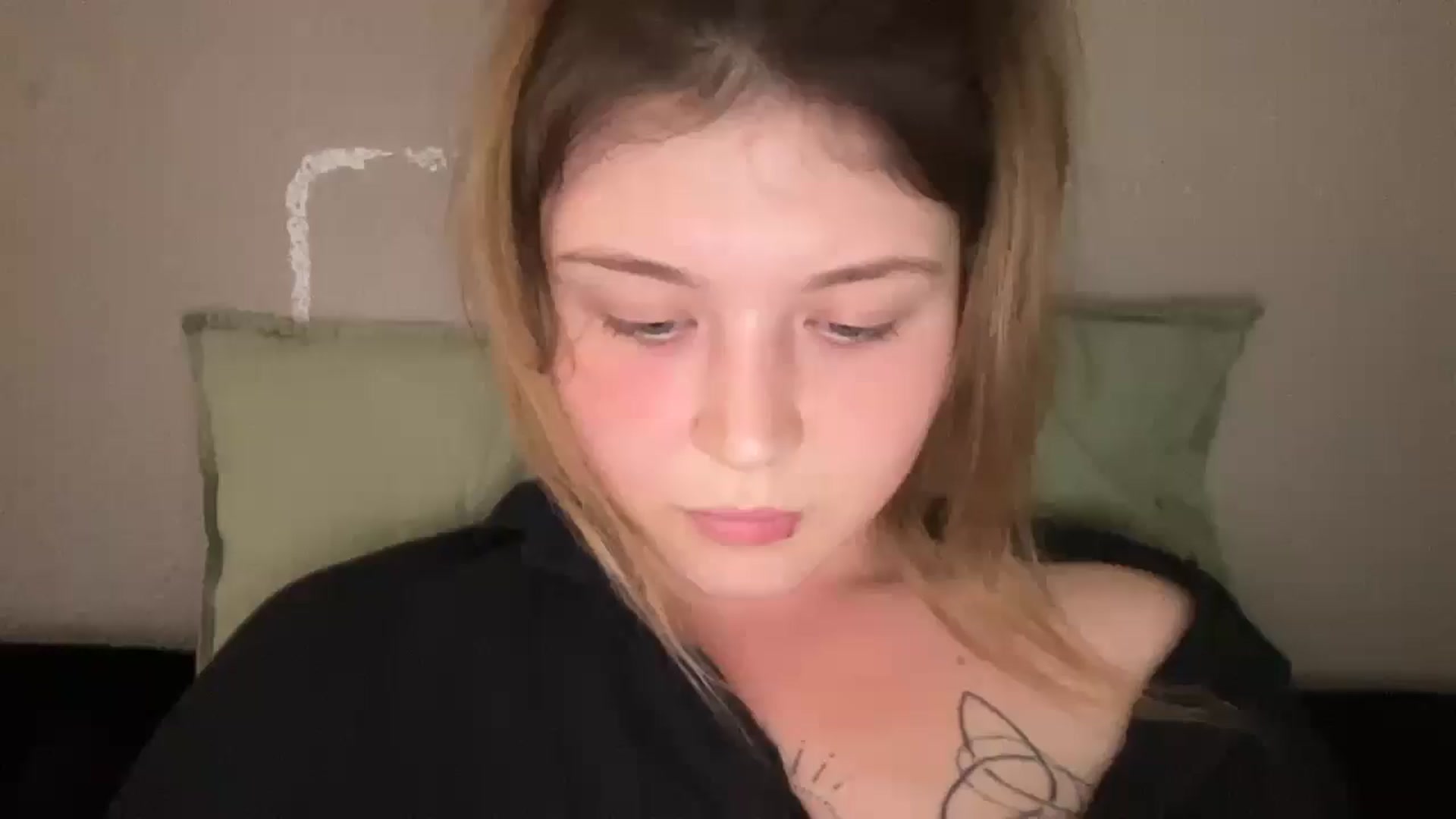 Gallery image thumbnail from Coconut_dream's myfreecams stream on, 09/08/2025, 19:48 image 11 of 20
