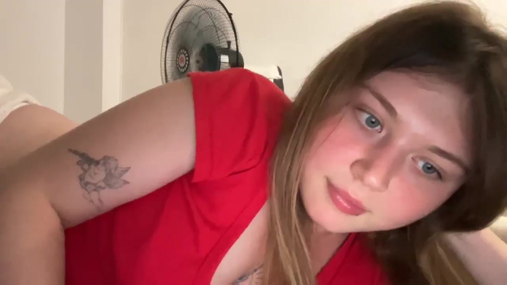 Gallery image thumbnail from Coconut_dream's myfreecams stream on, 09/09/2025, 23:37 image 18 of 20