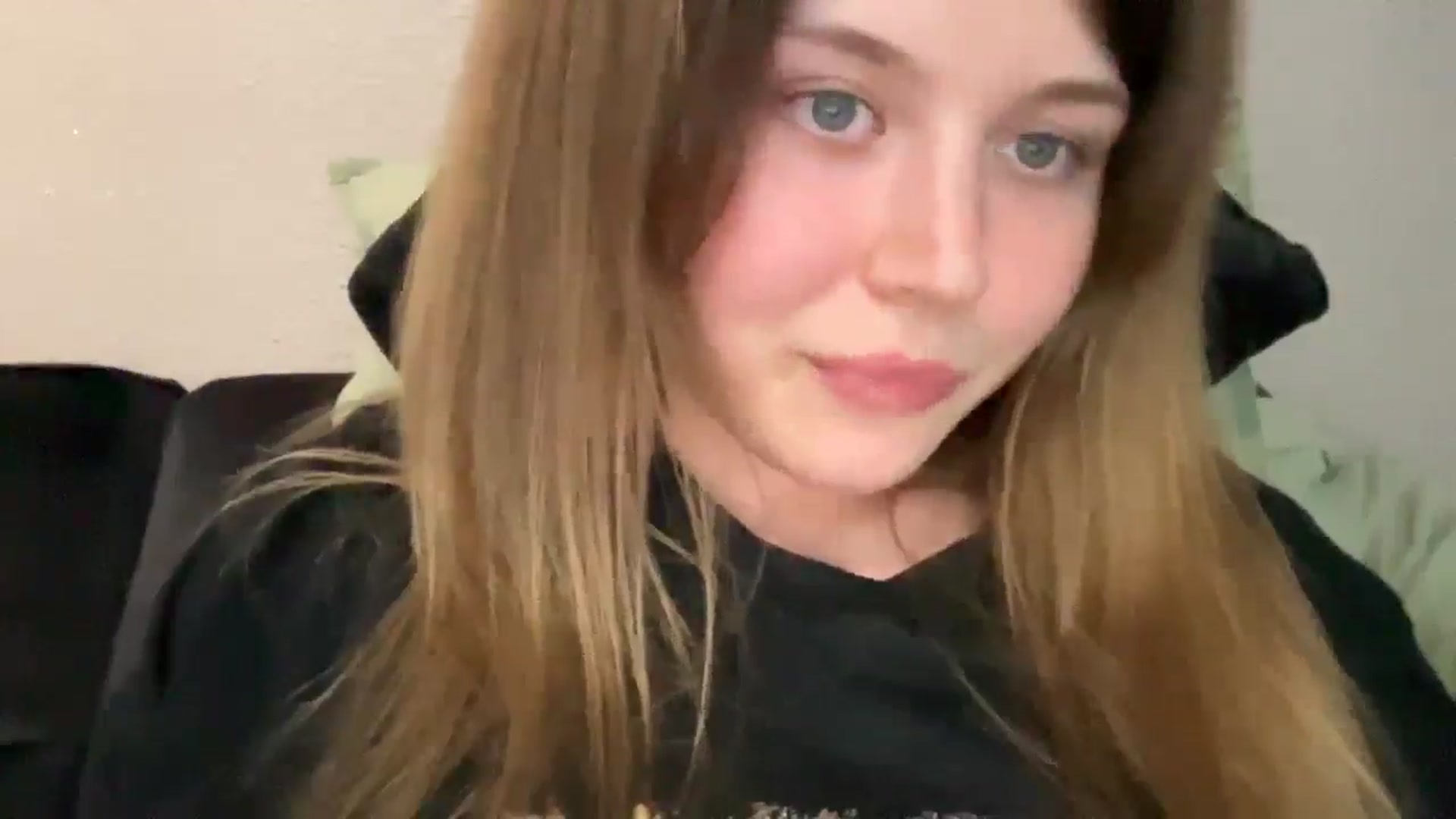 Gallery image thumbnail from Coconut_dream's myfreecams stream on, 09/13/2025, 21:52 image 2 of 20