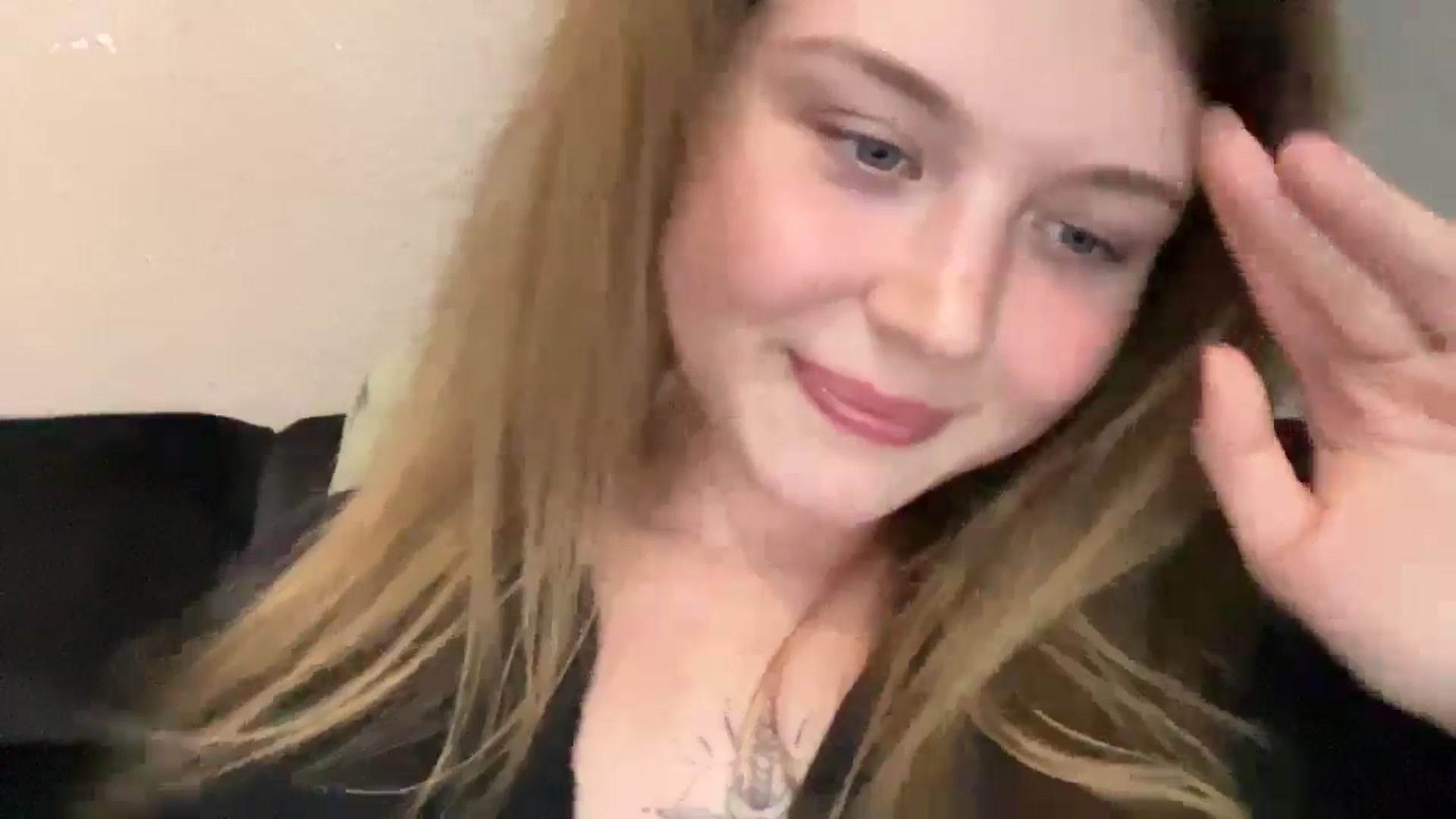 Gallery image thumbnail from Coconut_dream's myfreecams stream on, 09/15/2025, 21:22 image 13 of 20