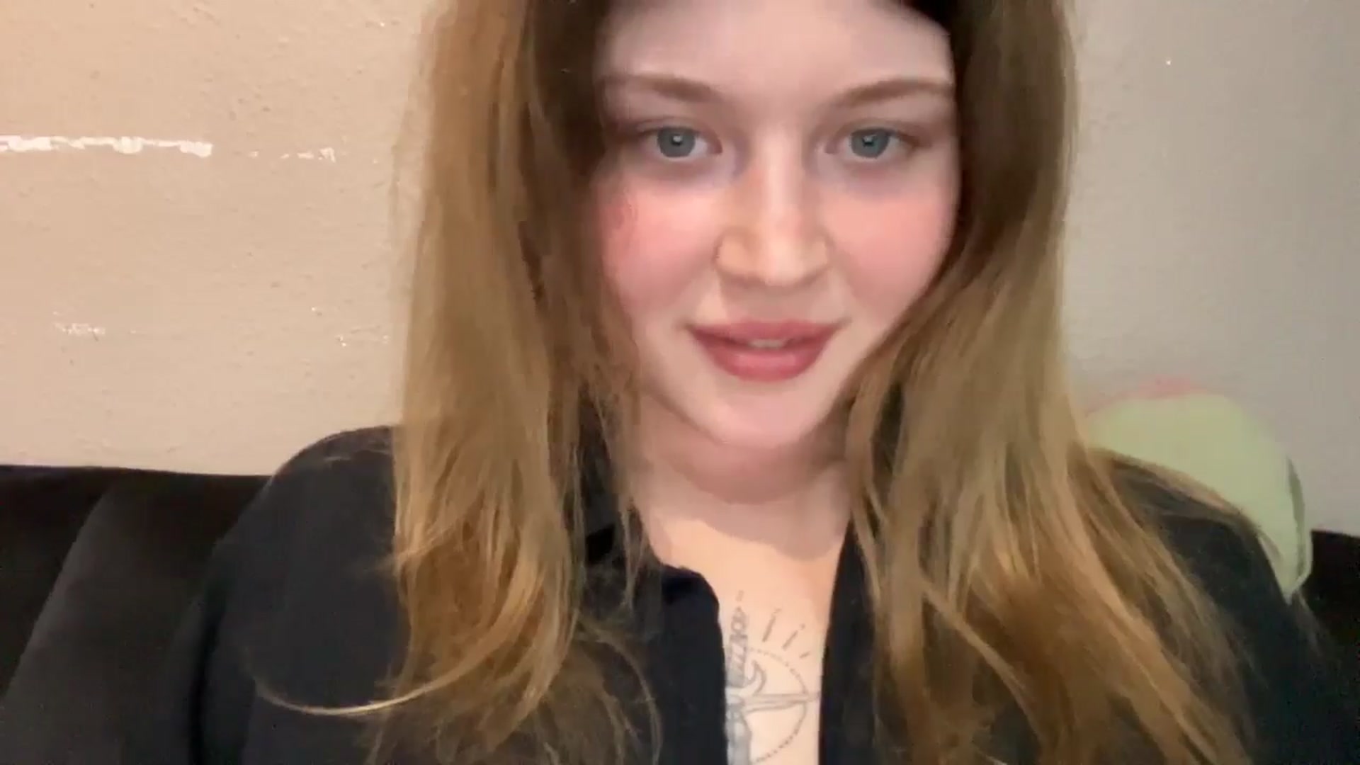 Gallery image thumbnail from Coconut_dream's myfreecams stream on, 09/15/2025, 21:22 image 6 of 20