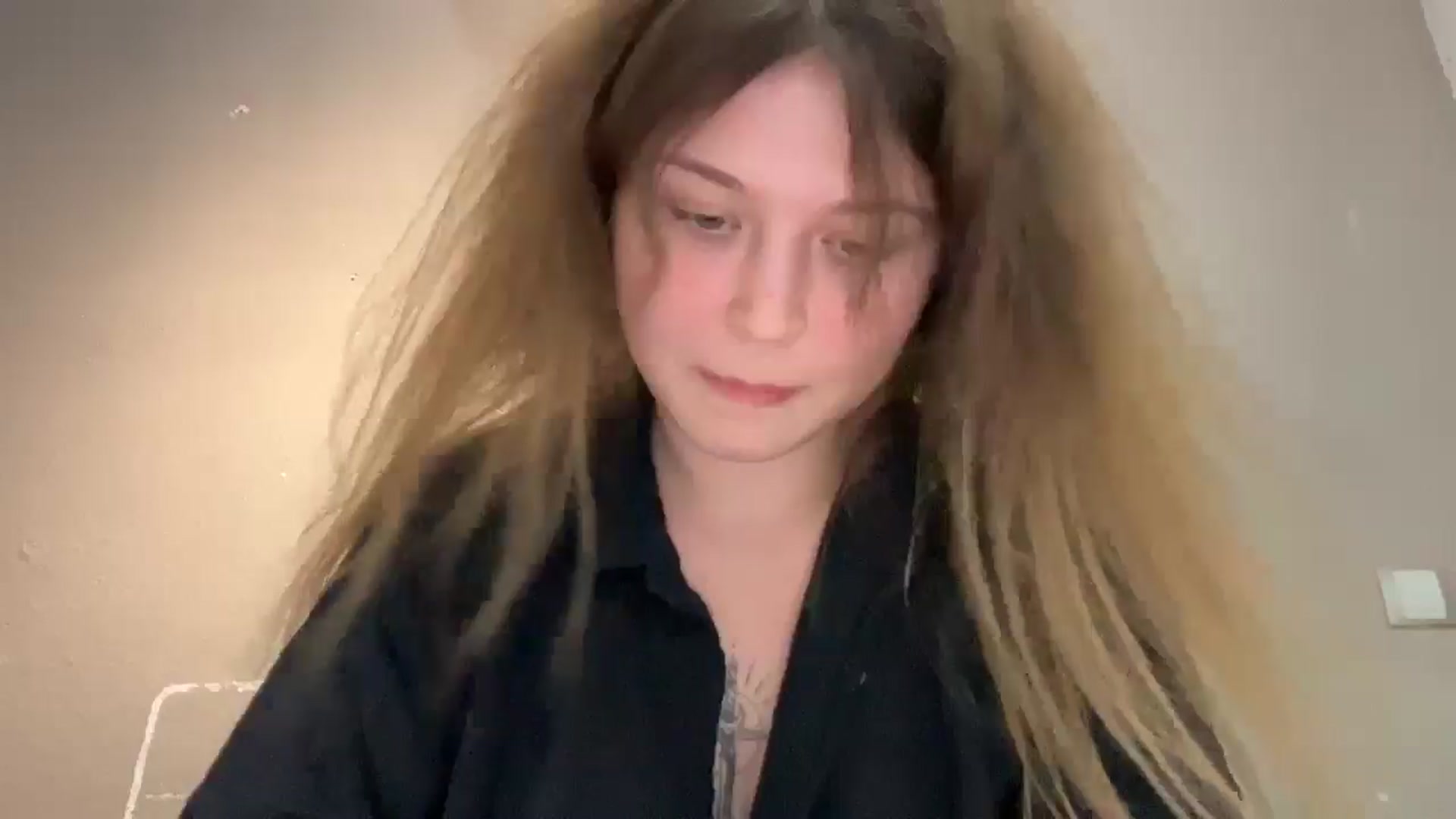 Gallery image thumbnail from Coconut_dream's myfreecams stream on, 09/15/2025, 22:17 image 9 of 20
