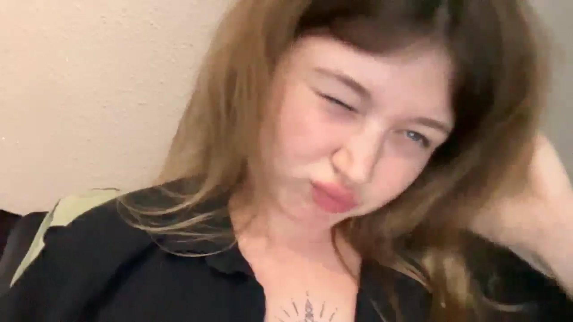 Gallery image thumbnail from Coconut_dream's myfreecams stream on, 09/15/2025, 22:17 image 5 of 20