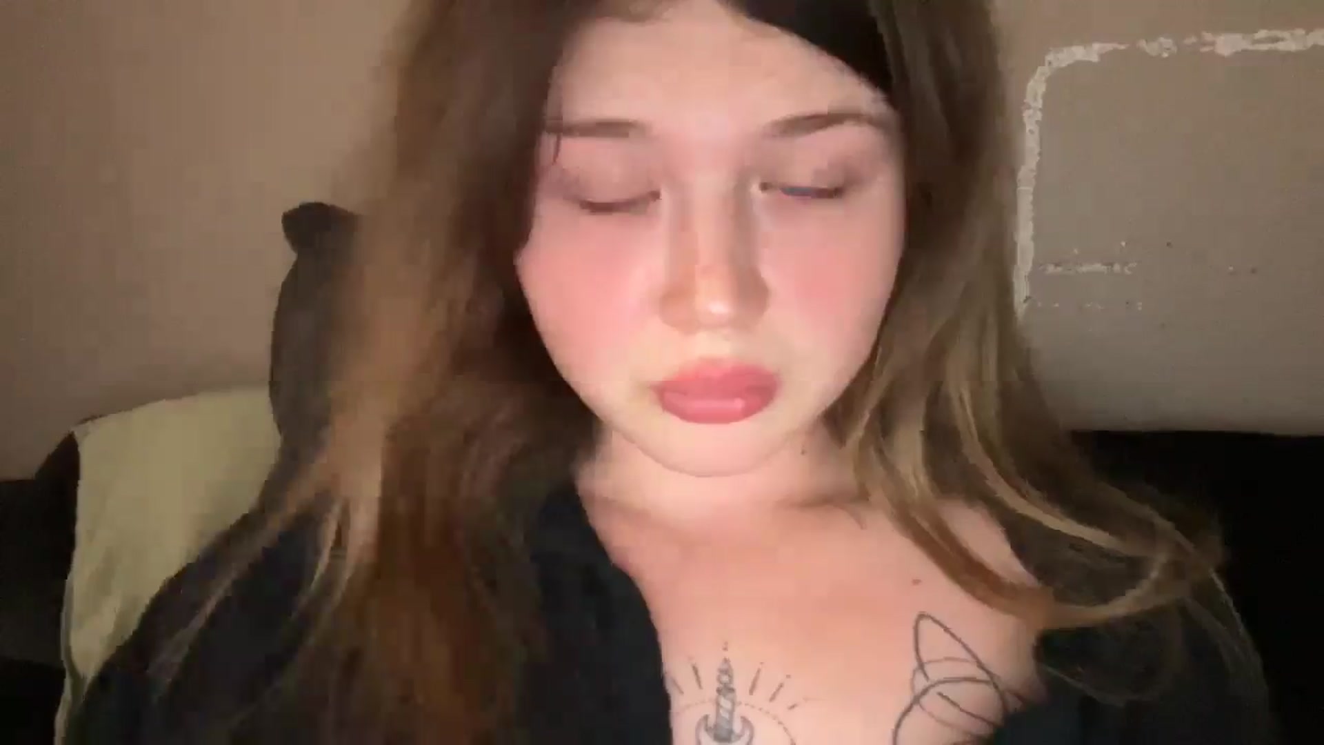 Gallery image thumbnail from Coconut_dream's myfreecams stream on, 09/16/2025, 22:46 image 5 of 20