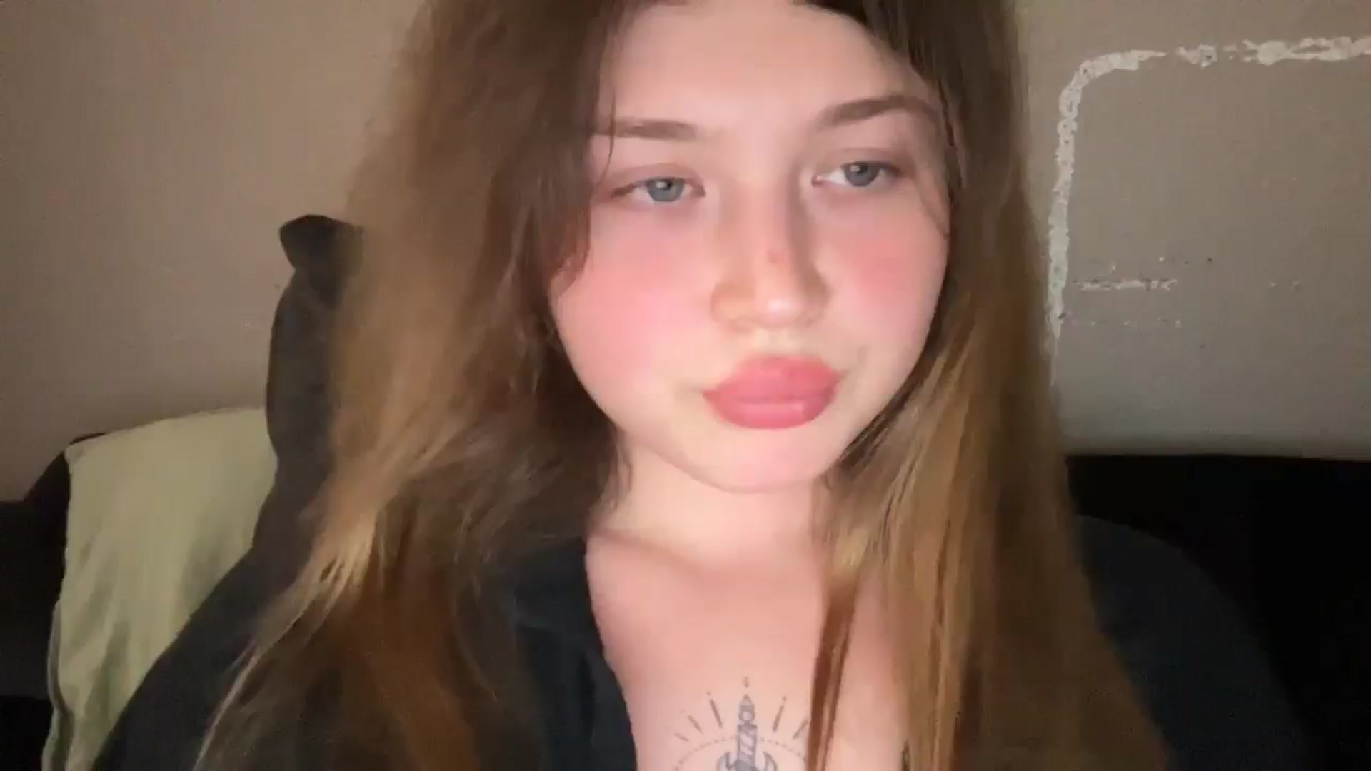 Gallery image thumbnail from Coconut_dream's myfreecams stream on, 09/16/2025, 22:46 image 6 of 20