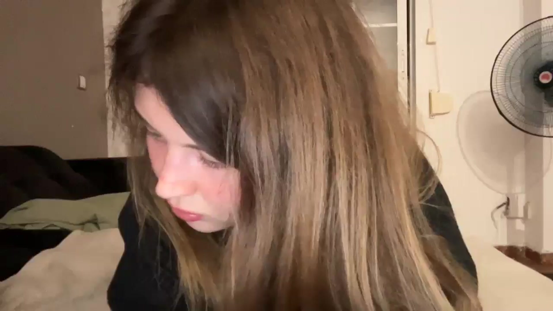Gallery image thumbnail from Coconut_dream's myfreecams stream on, 09/16/2025, 22:46 image 17 of 20