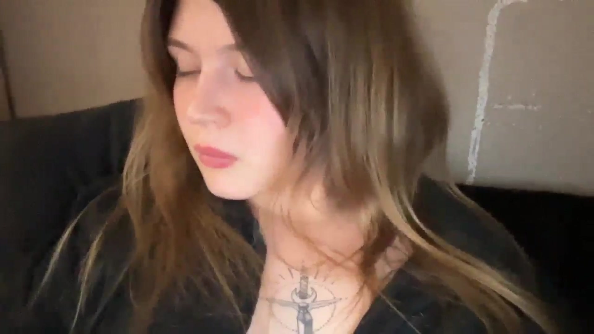 Gallery image thumbnail from Coconut_dream's myfreecams stream on, 09/16/2025, 23:32 image 9 of 20