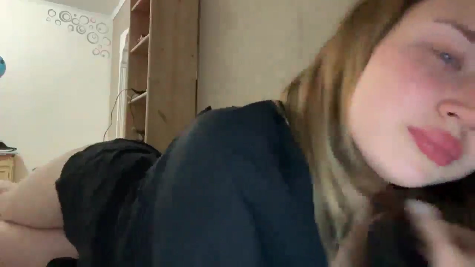 Gallery image thumbnail from Coconut_dream's myfreecams stream on, 09/16/2025, 23:32 image 16 of 20