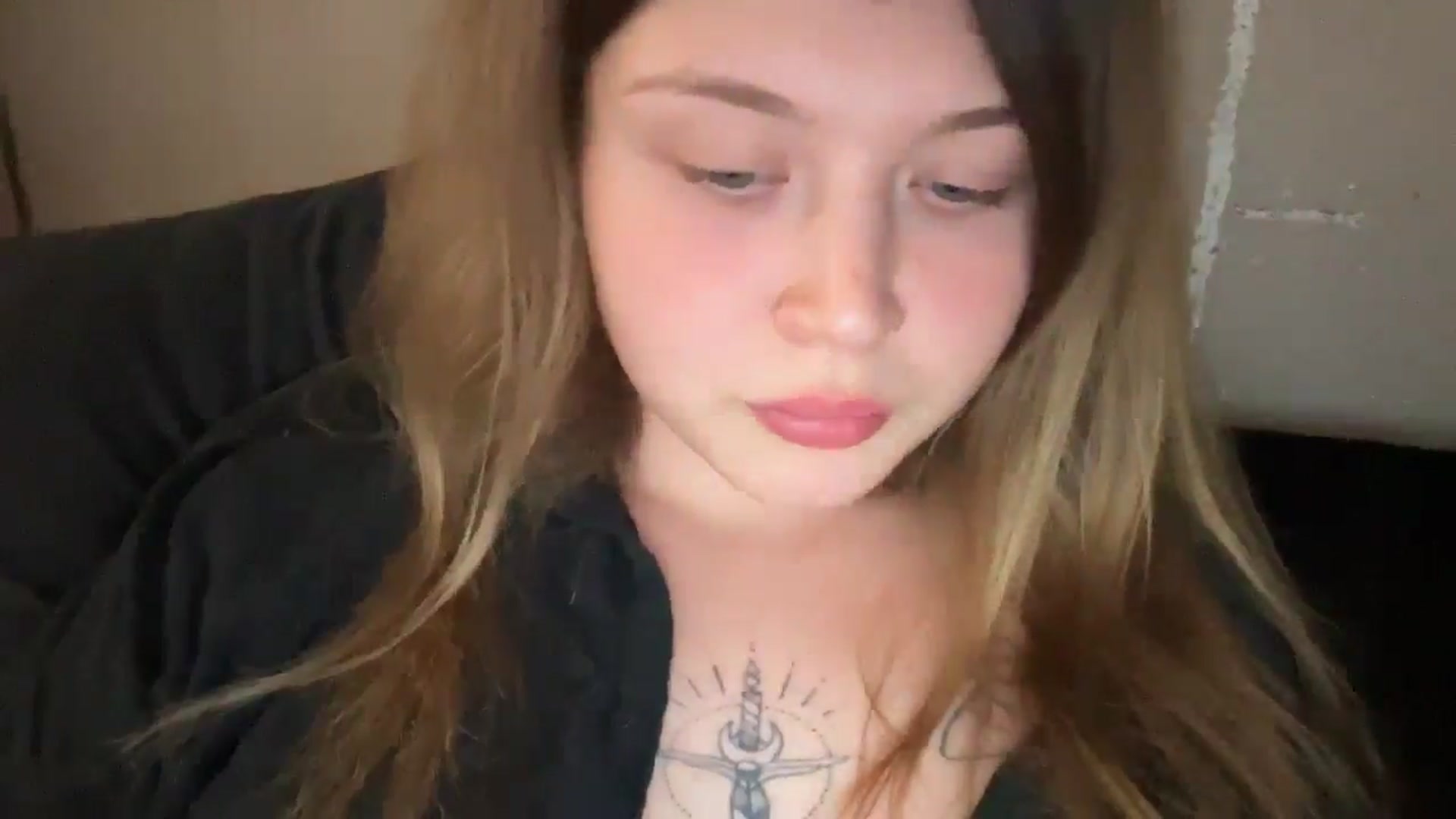 Gallery image thumbnail from Coconut_dream's myfreecams stream on, 09/16/2025, 23:32 image 3 of 20