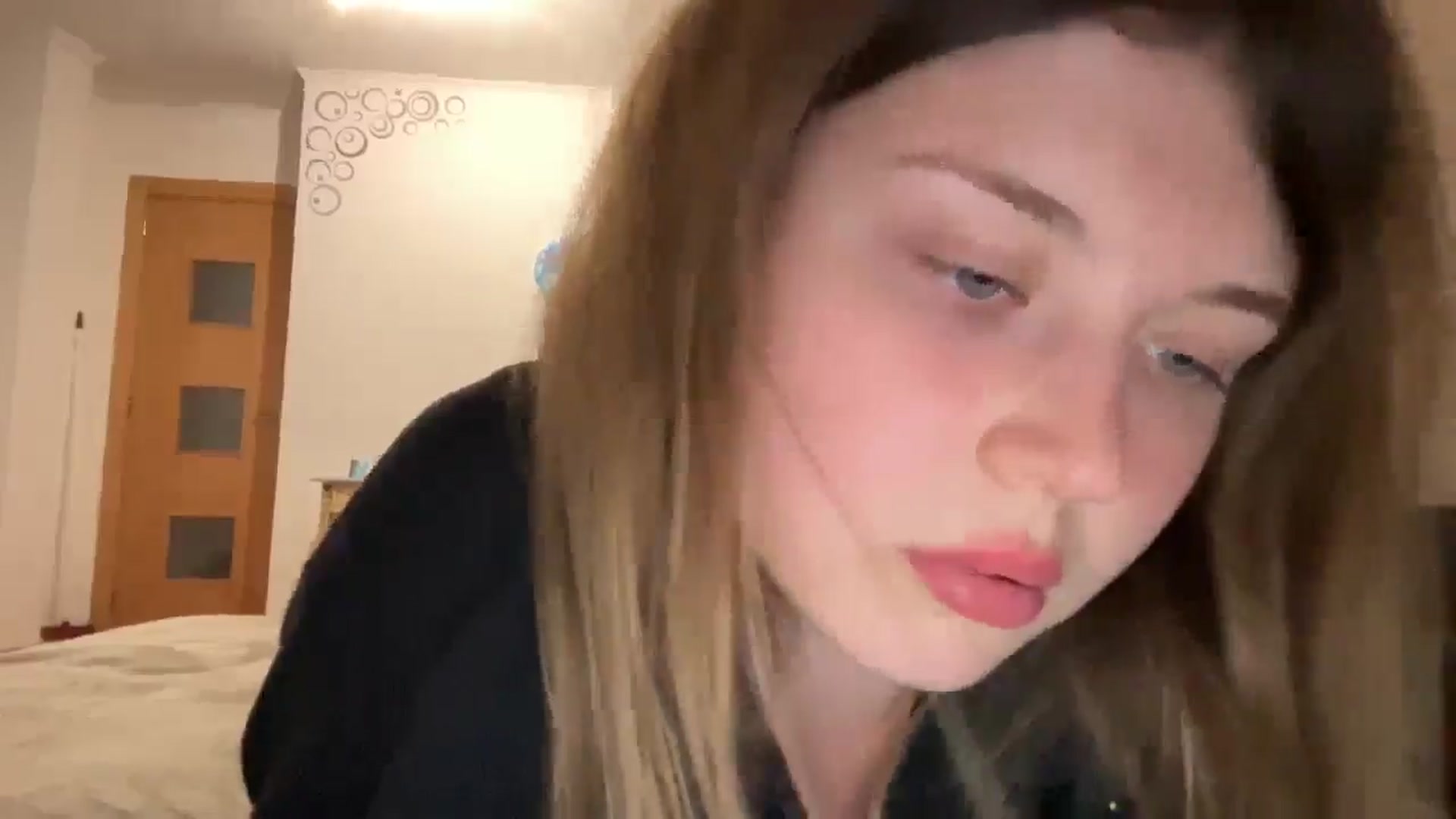 Gallery image thumbnail from Coconut_dream's myfreecams stream on, 09/16/2025, 23:32 image 17 of 20