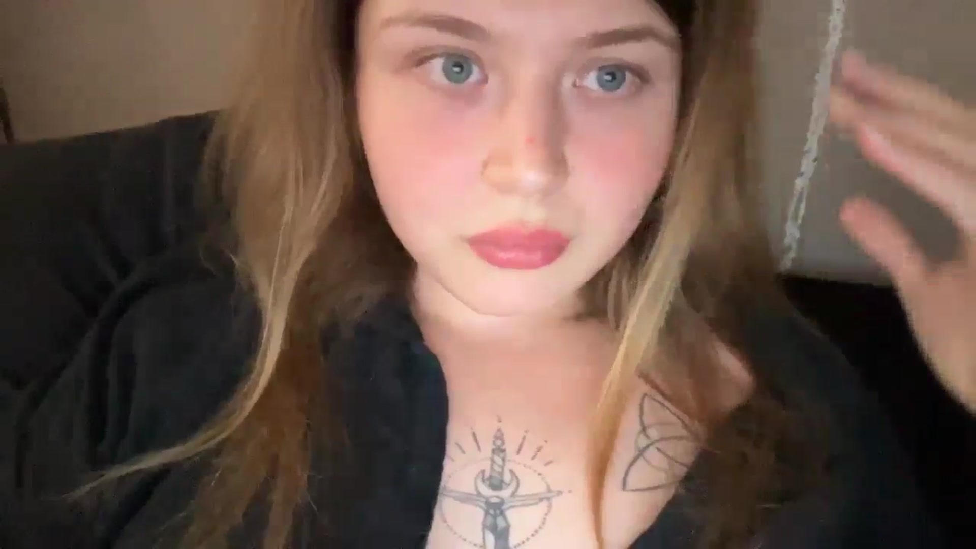 Gallery image thumbnail from Coconut_dream's myfreecams stream on, 09/16/2025, 23:32 image 2 of 20