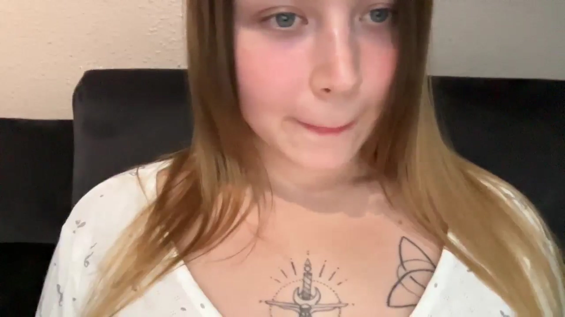 Gallery image thumbnail from Coconut_dream's myfreecams stream on, 09/18/2025, 23:53 image 7 of 20