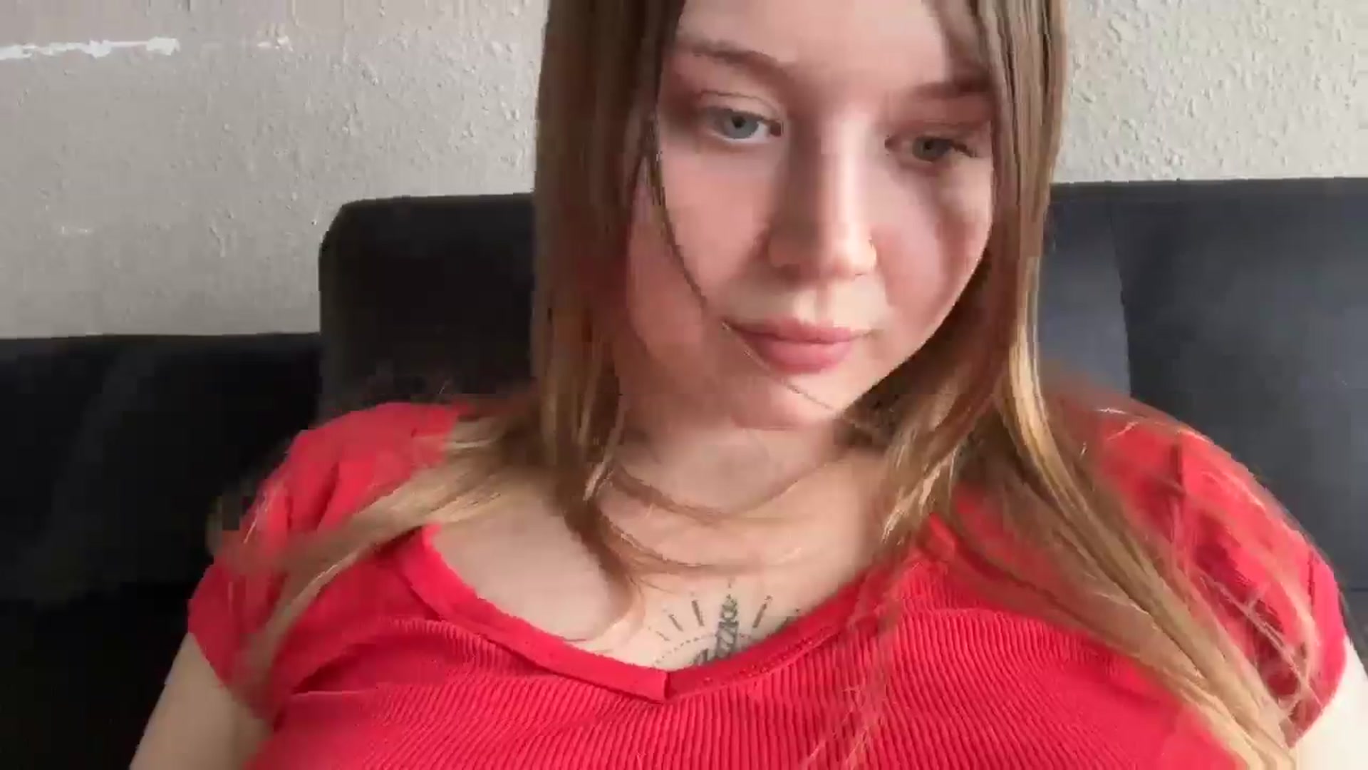 Gallery image thumbnail from Coconut_dream's myfreecams stream on, 09/19/2025, 11:23 image 19 of 20