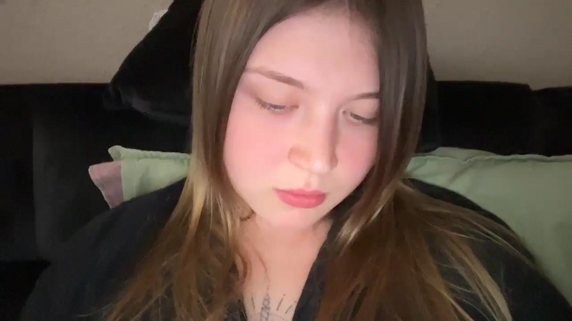 Gallery image thumbnail from Coconut_dream's myfreecams stream on, 09/21/2025, 21:08 image 8 of 20