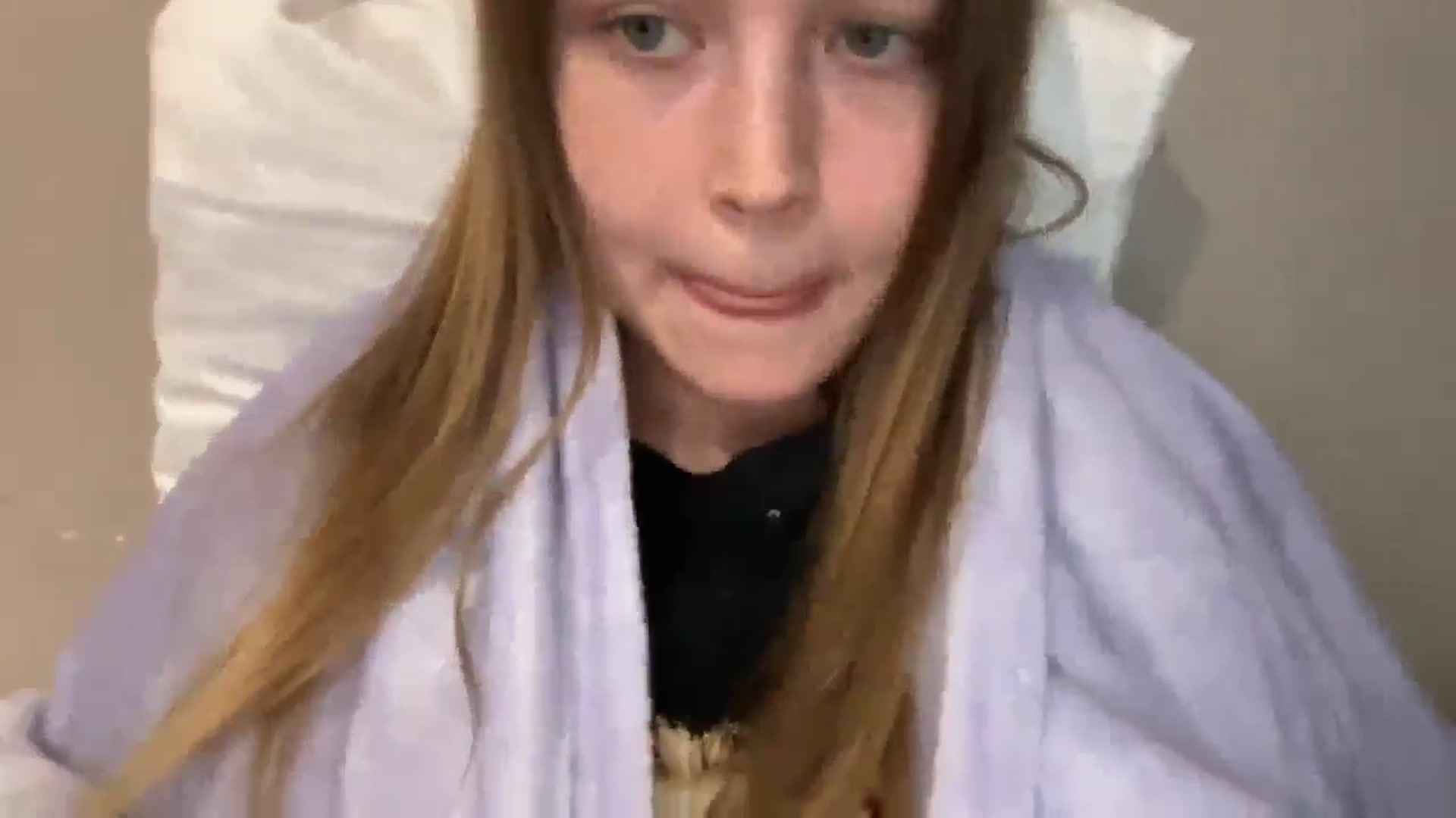 Gallery image thumbnail from Coconut_dream's myfreecams stream on, 09/24/2025, 20:01 image 10 of 20