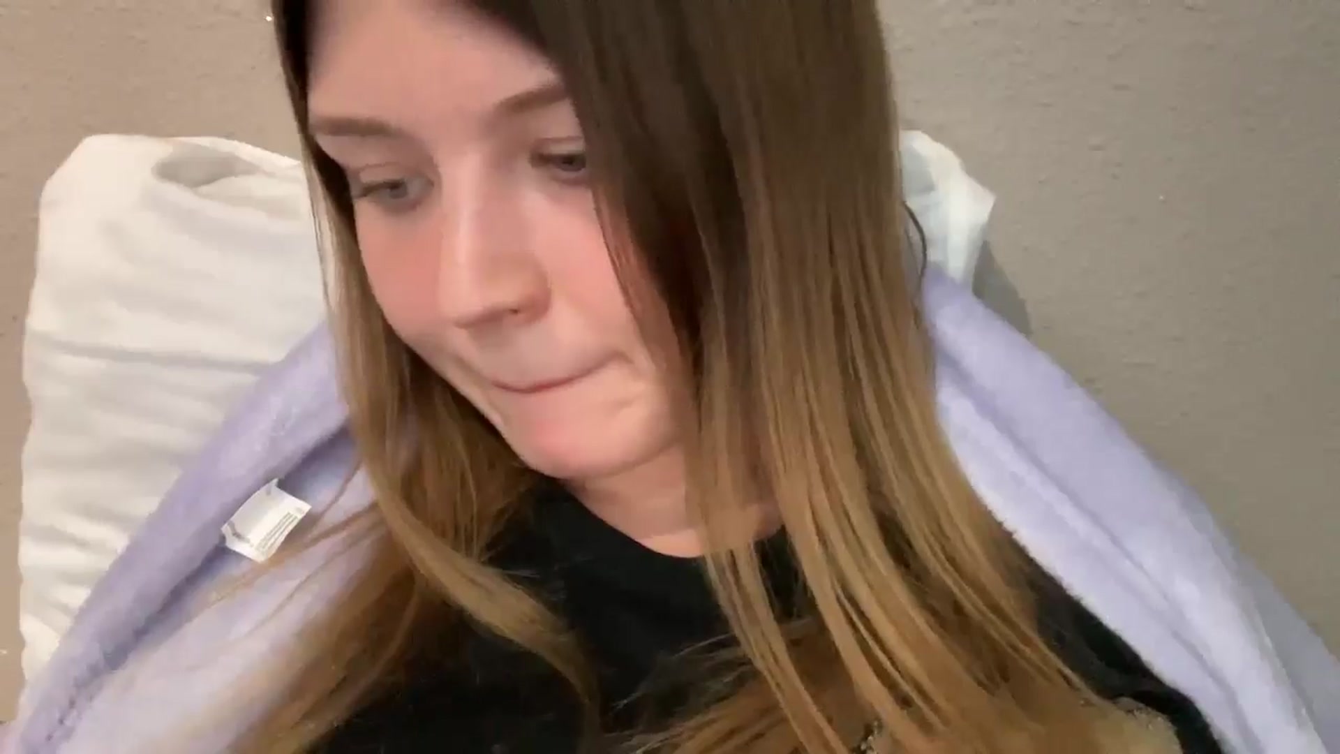 Gallery image thumbnail from Coconut_dream's myfreecams stream on, 09/24/2025, 20:25 image 14 of 20