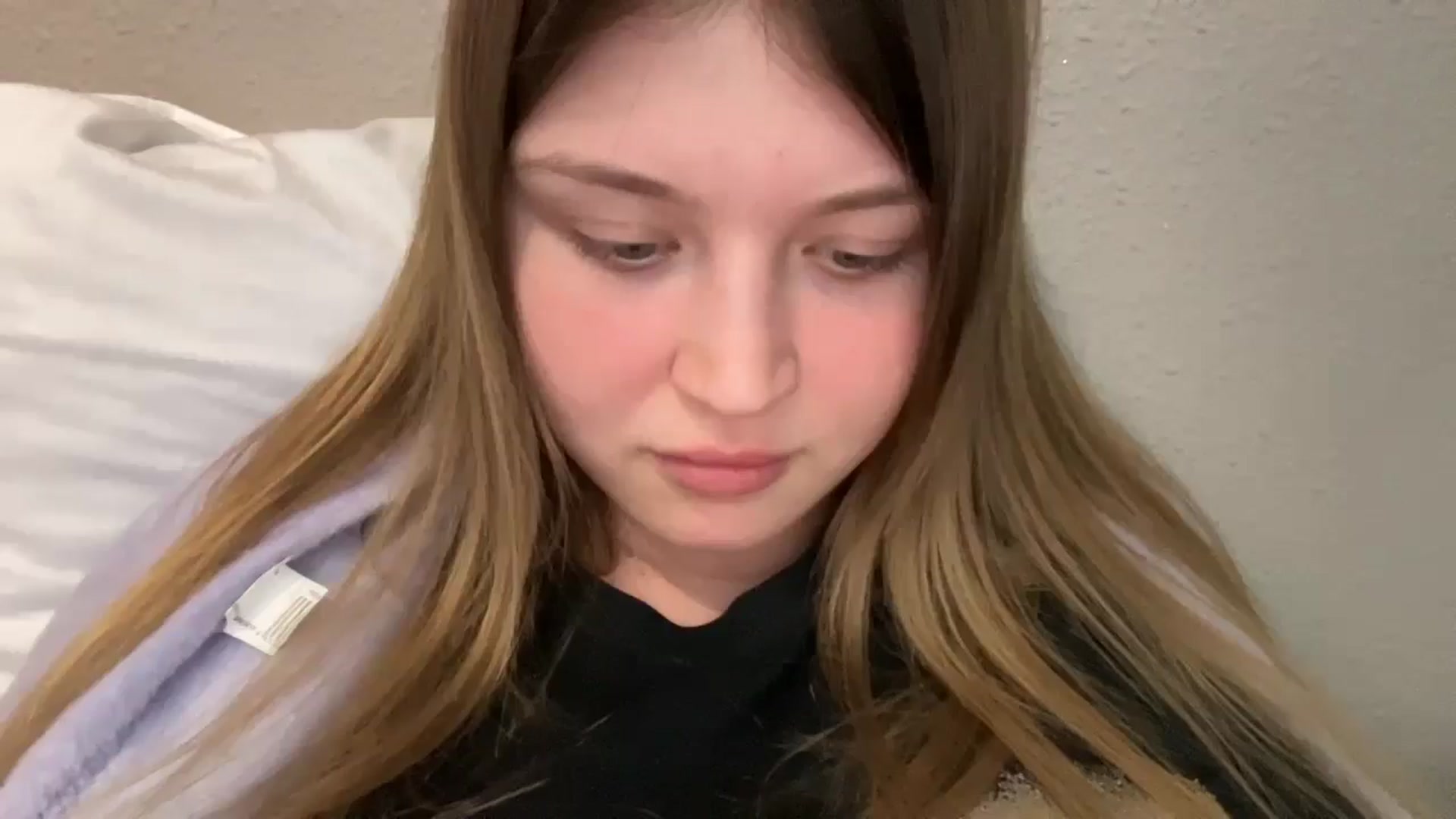 Gallery image thumbnail from Coconut_dream's myfreecams stream on, 09/24/2025, 20:25 image 20 of 20