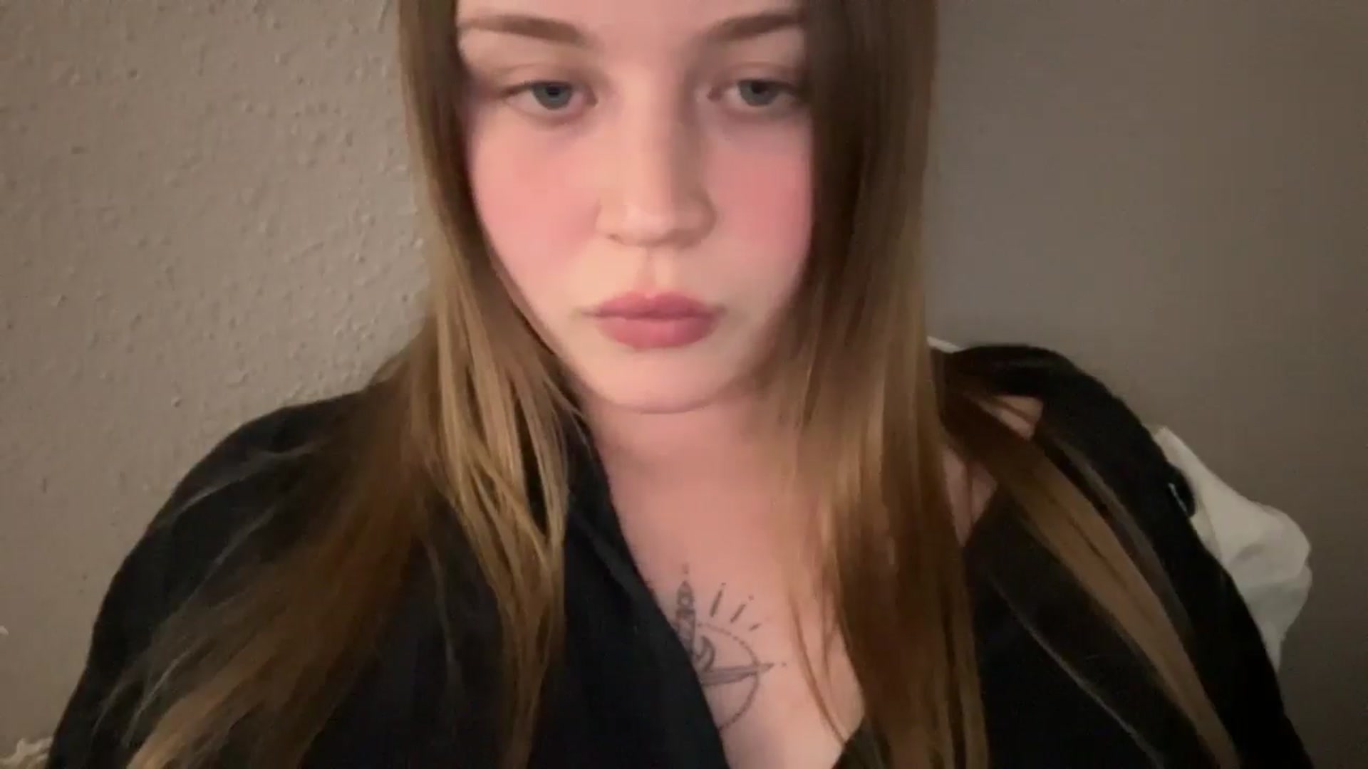 Gallery image thumbnail from Coconut_dream's myfreecams stream on, 09/25/2025, 20:44 image 4 of 20