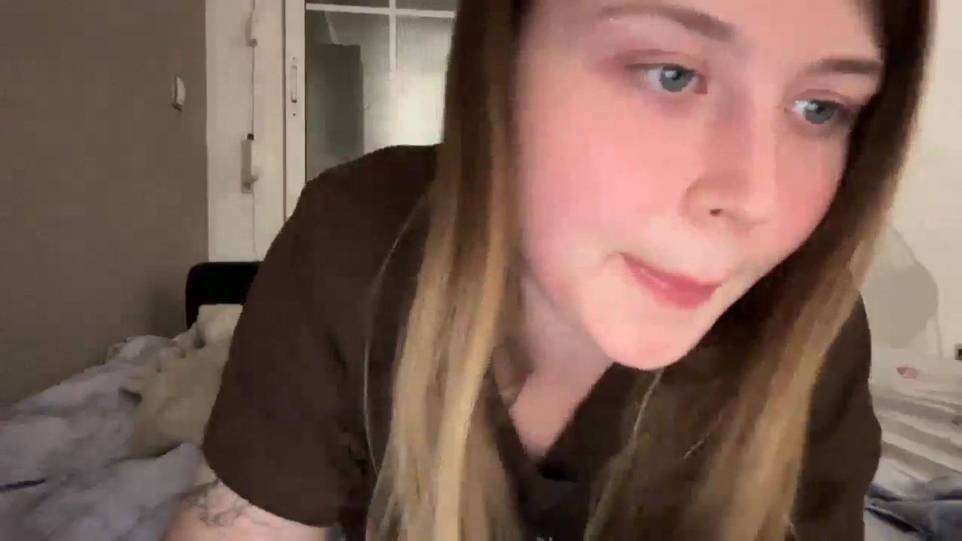Gallery image thumbnail from Coconut_dream's myfreecams stream on, 09/26/2025, 20:38 image 8 of 20