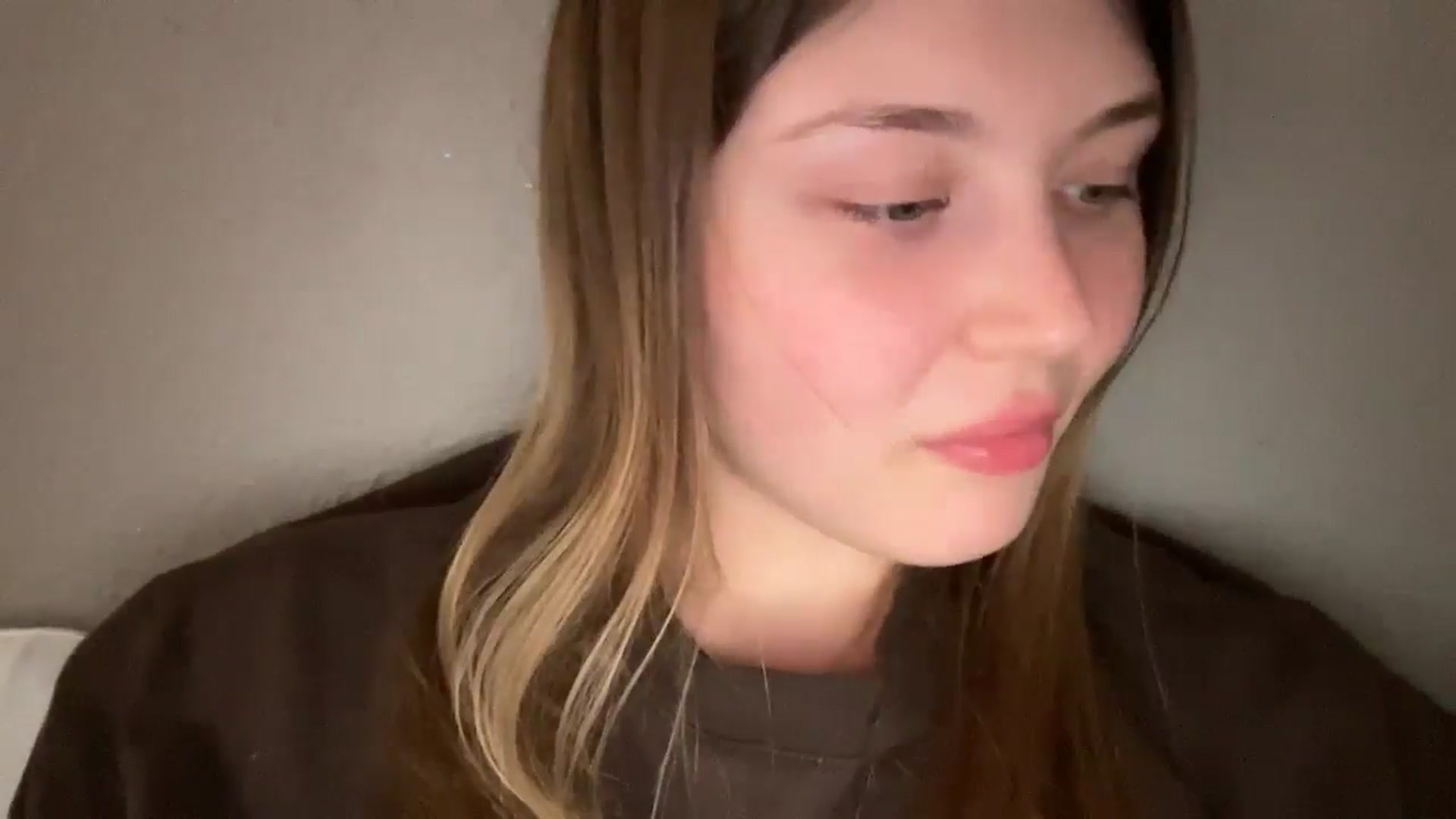 Gallery image thumbnail from Coconut_dream's myfreecams stream on, 09/26/2025, 21:31 image 8 of 20