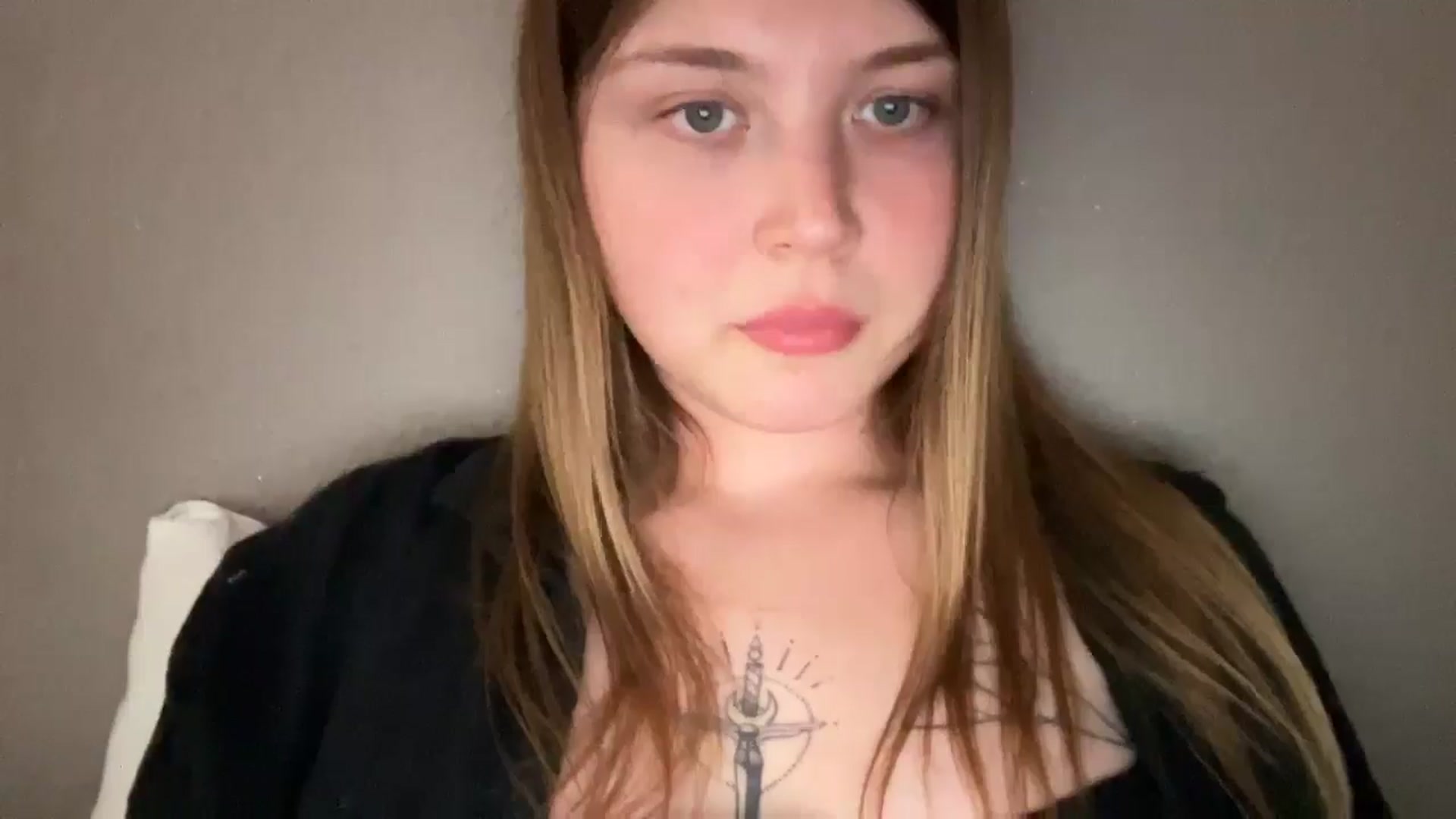 Gallery image thumbnail from Coconut_dream's myfreecams stream on, 09/27/2025, 20:09 image 9 of 20