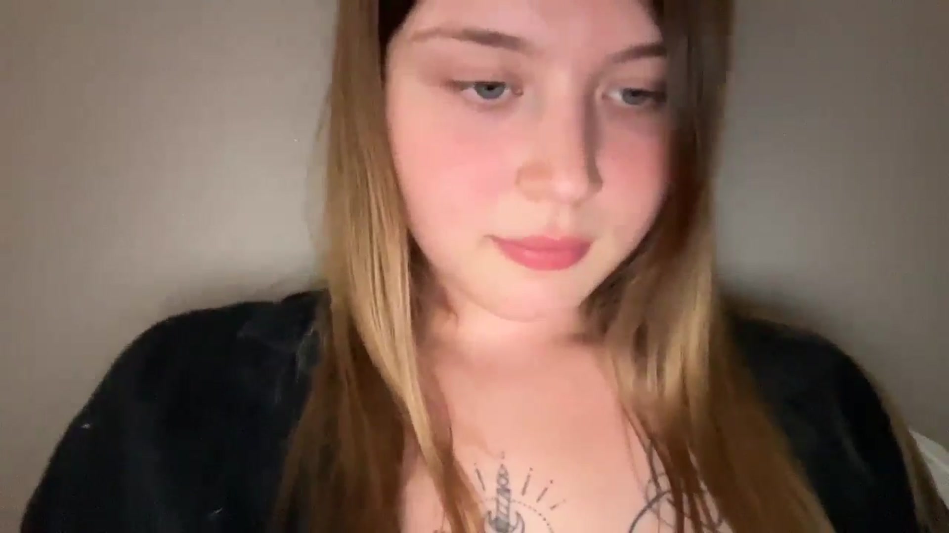 Gallery image thumbnail from Coconut_dream's myfreecams stream on, 09/27/2025, 20:27 image 6 of 20