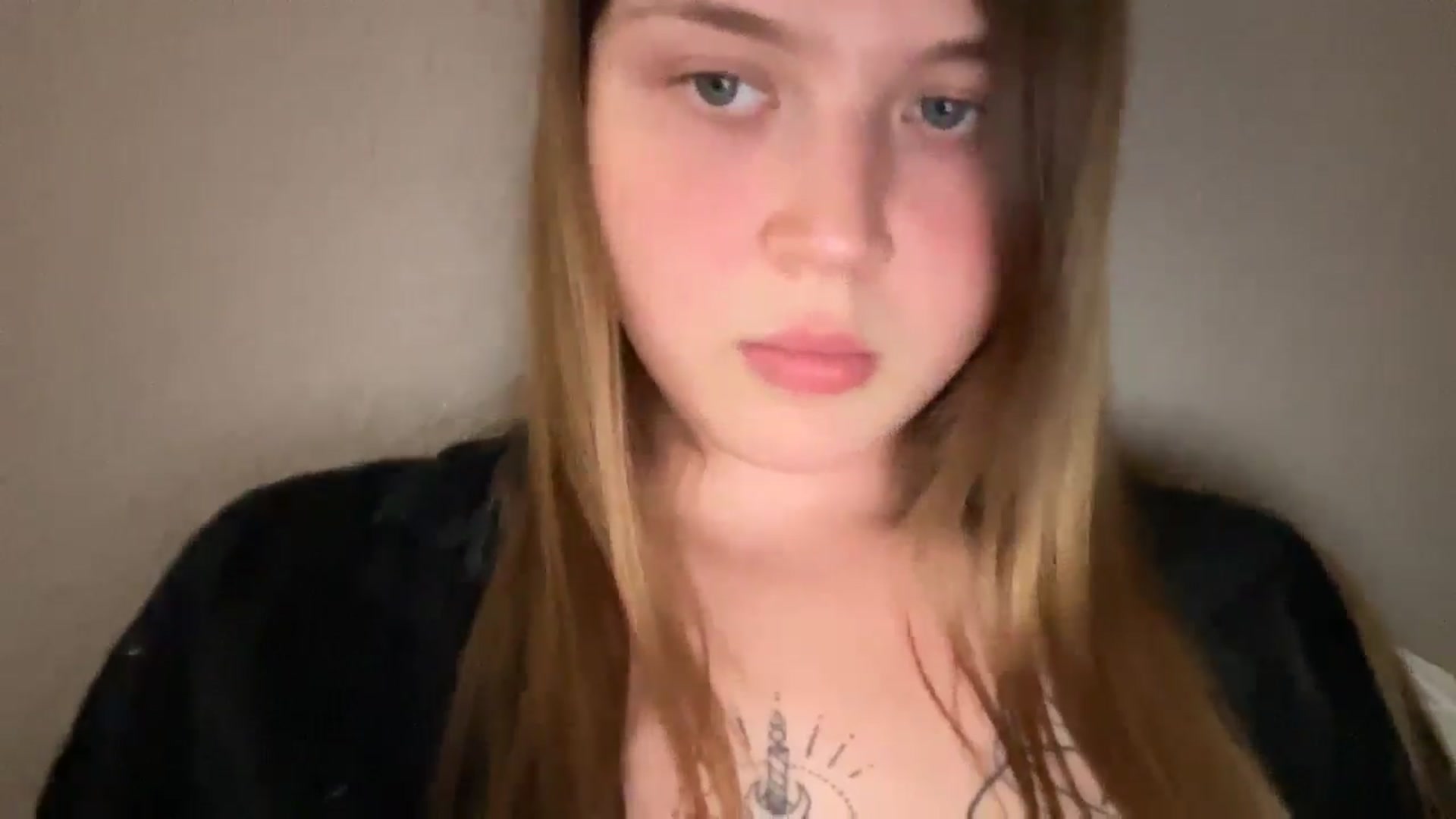 Gallery image thumbnail from Coconut_dream's myfreecams stream on, 09/27/2025, 20:27 image 8 of 20