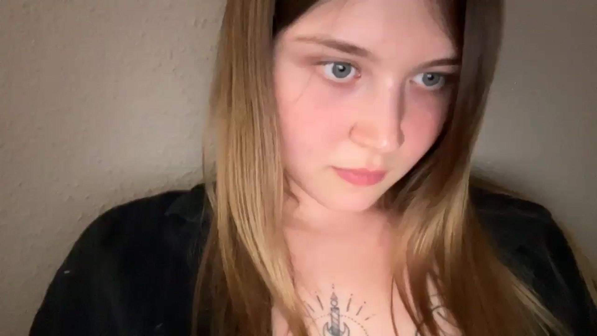 Gallery image thumbnail from Coconut_dream's myfreecams stream on, 09/27/2025, 20:27 image 4 of 20