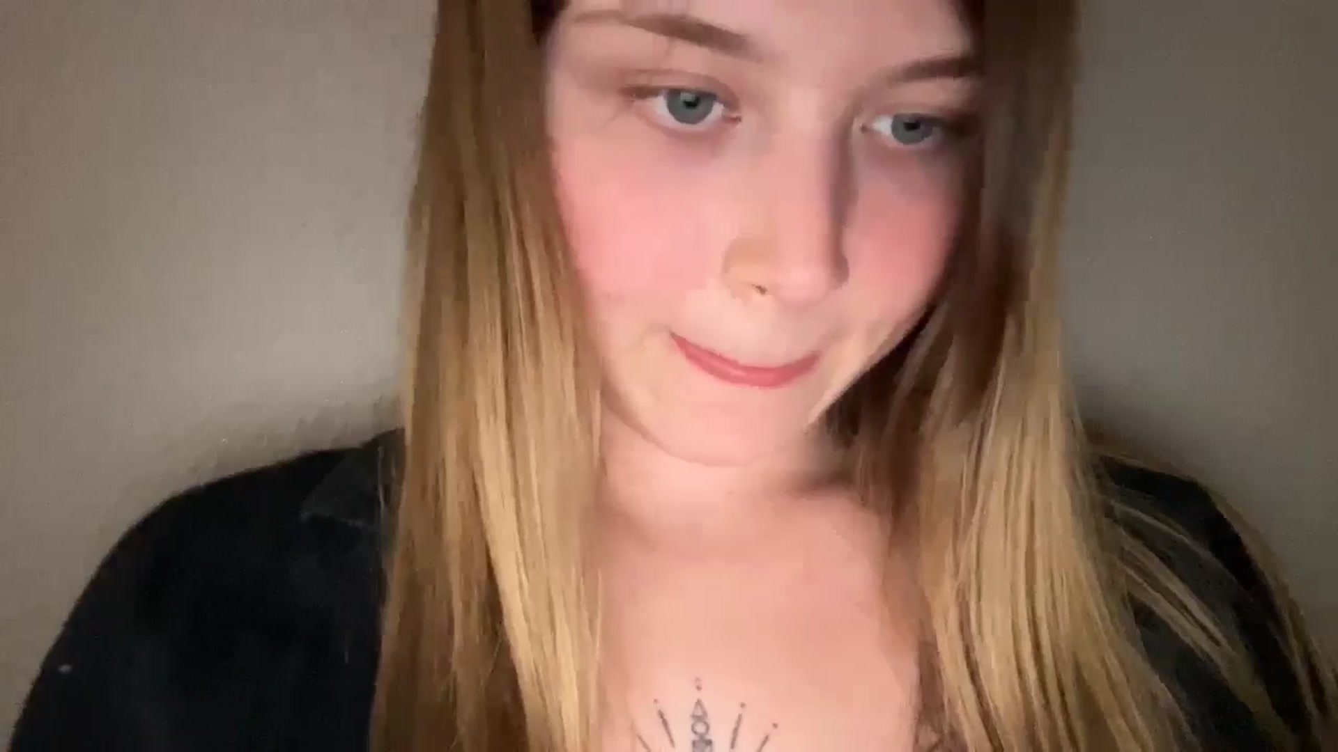 Gallery image thumbnail from Coconut_dream's myfreecams stream on, 09/27/2025, 20:27 image 2 of 20