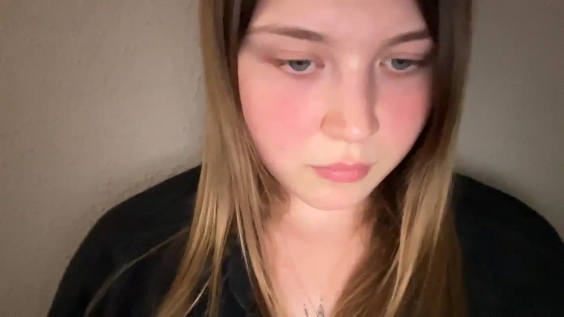 Gallery image thumbnail from Coconut_dream's myfreecams stream on, 09/27/2025, 21:39 image 11 of 20