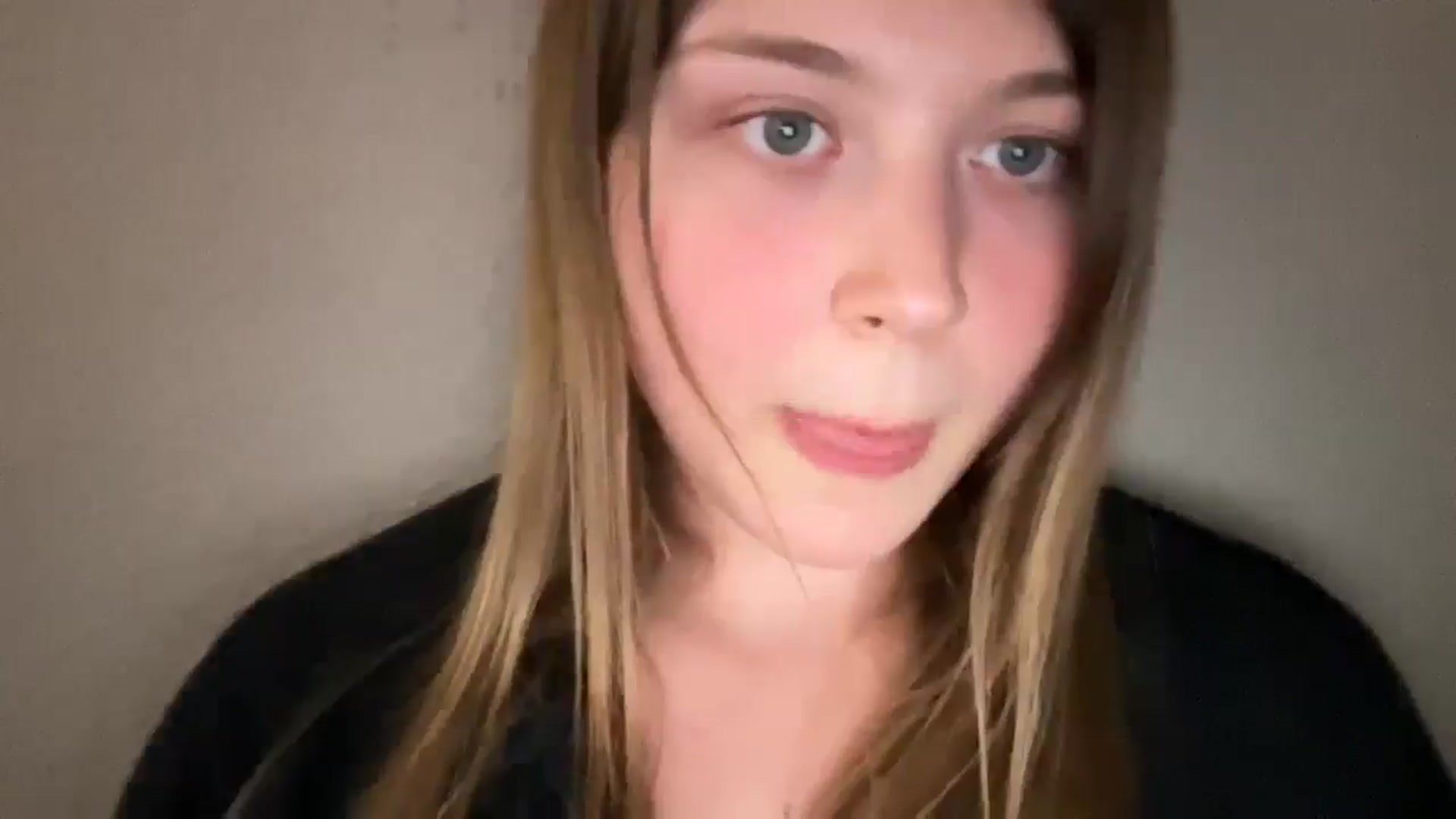 Gallery image thumbnail from Coconut_dream's myfreecams stream on, 09/27/2025, 21:39 image 10 of 20