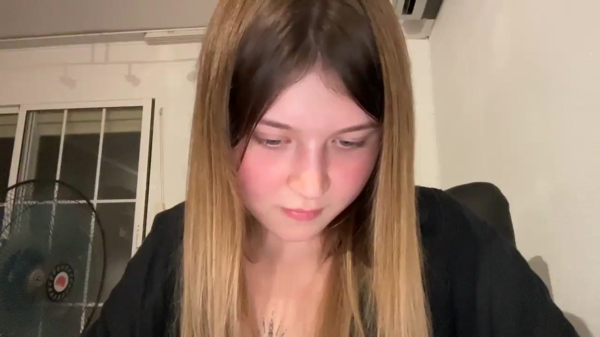 Gallery image thumbnail from Coconut_dream's myfreecams stream on, 09/27/2025, 23:02 image 17 of 20