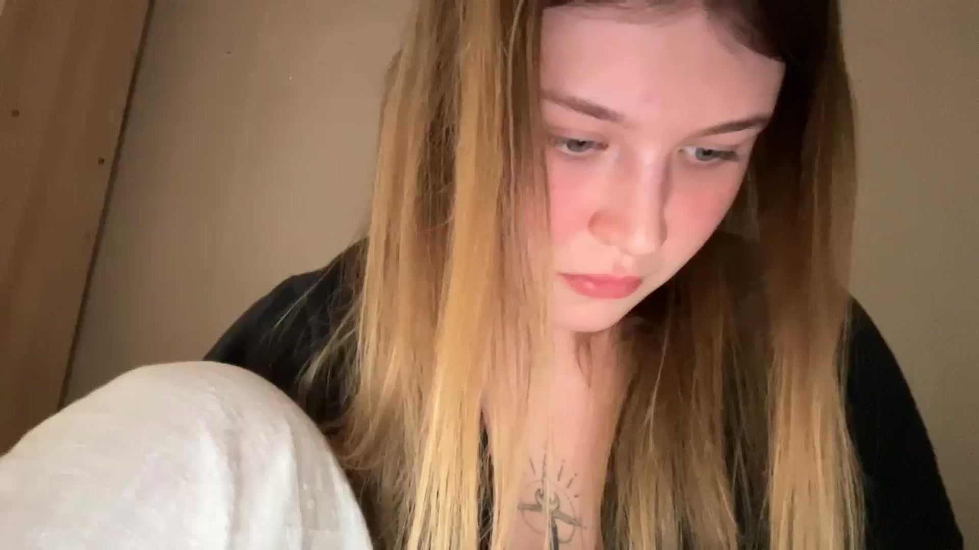 Gallery image thumbnail from Coconut_dream's myfreecams stream on, 09/28/2025, 22:17 image 3 of 20
