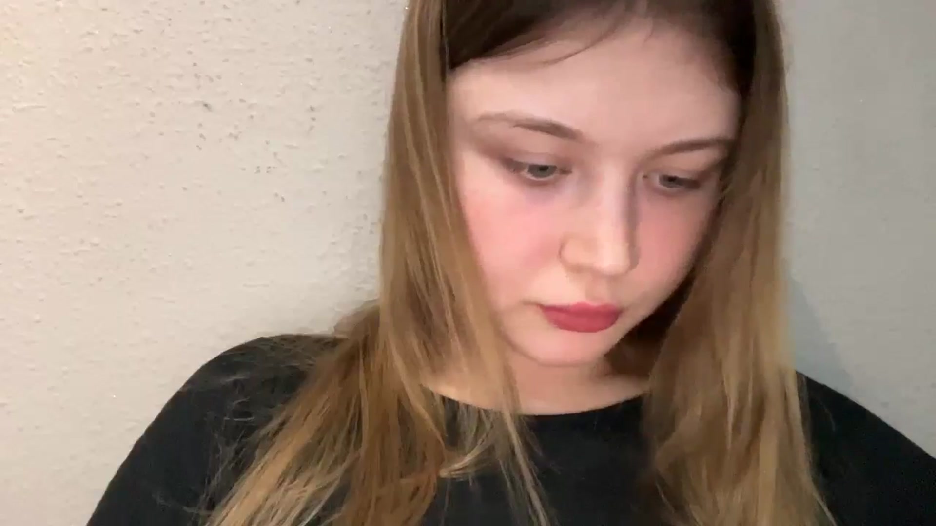 Gallery image thumbnail from Coconut_dream's myfreecams stream on, 09/29/2025, 21:10 image 9 of 20