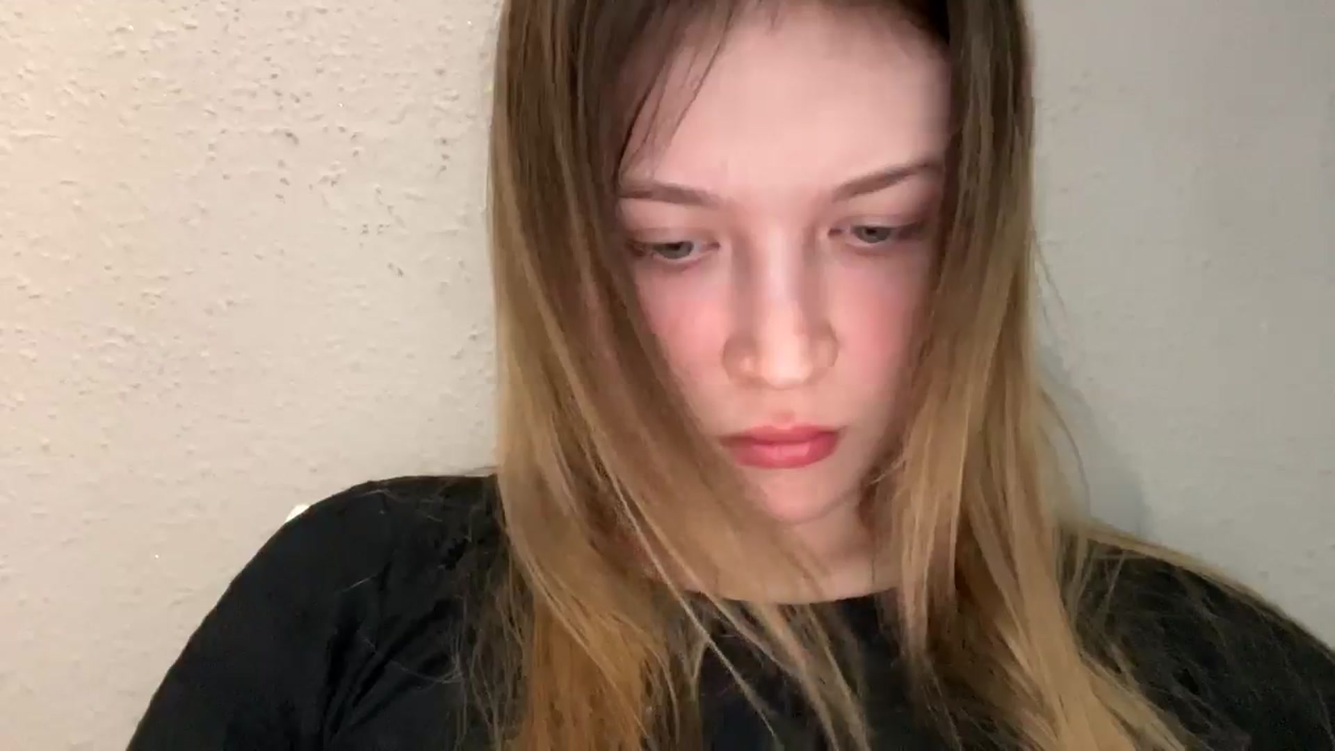 Gallery image thumbnail from Coconut_dream's myfreecams stream on, 09/29/2025, 21:10 image 3 of 20