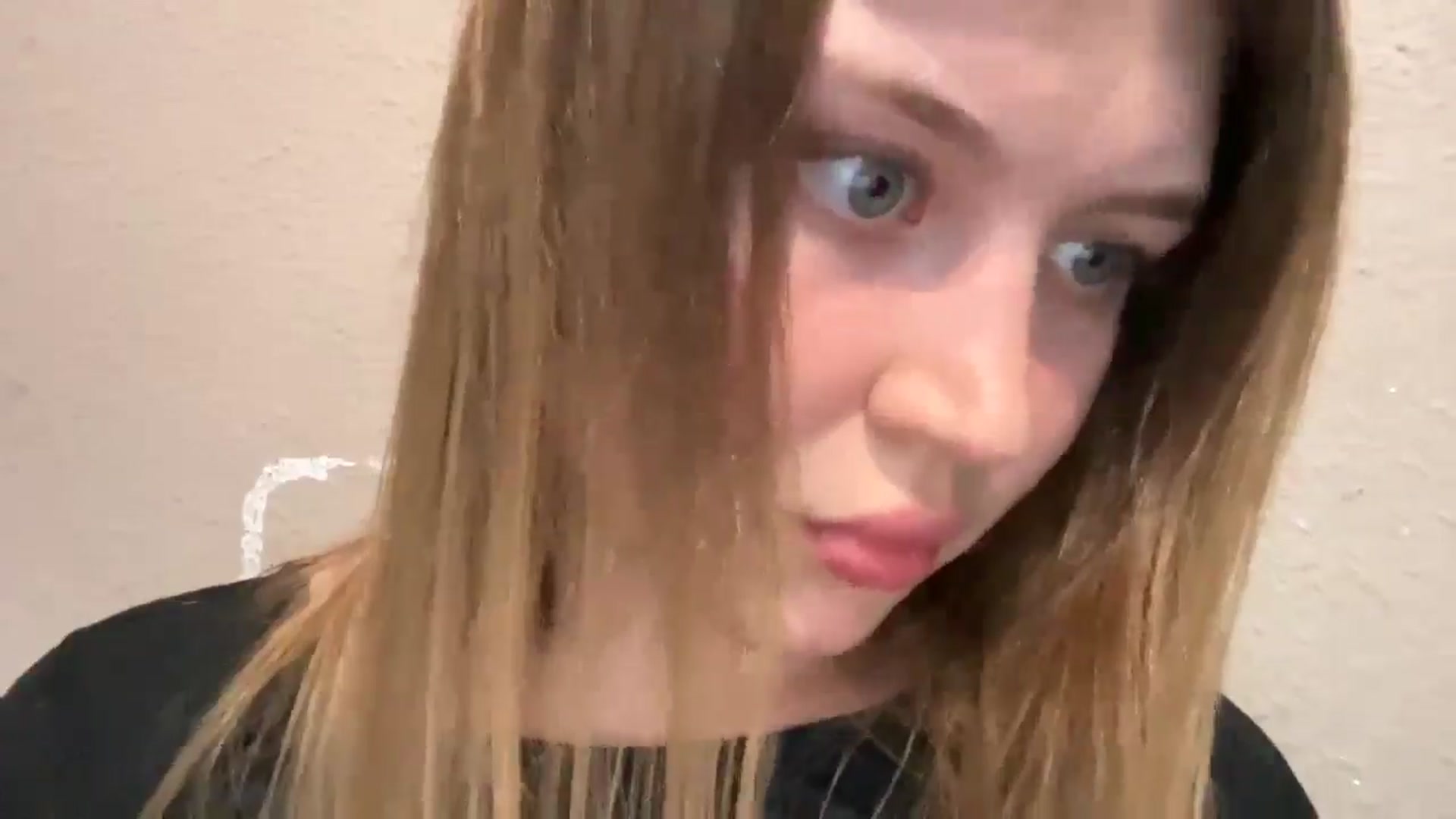 Gallery image thumbnail from Coconut_dream's myfreecams stream on, 09/29/2025, 23:25 image 20 of 20