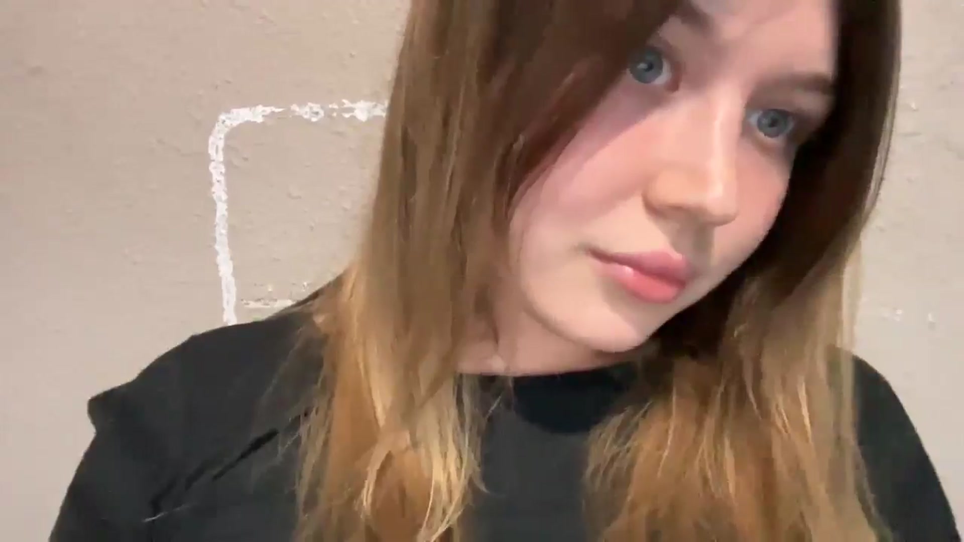 Gallery image thumbnail from Coconut_dream's myfreecams stream on, 09/29/2025, 23:25 image 4 of 20