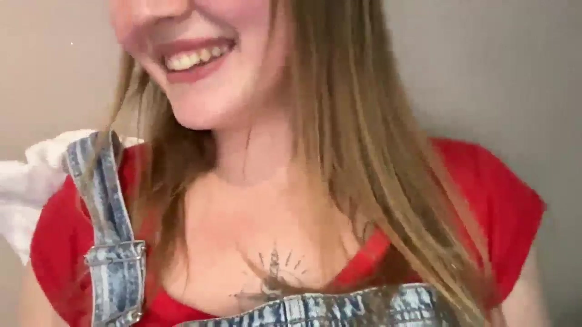 Gallery image thumbnail from Coconut_dream's myfreecams stream on, 09/30/2025, 21:43 image 9 of 20