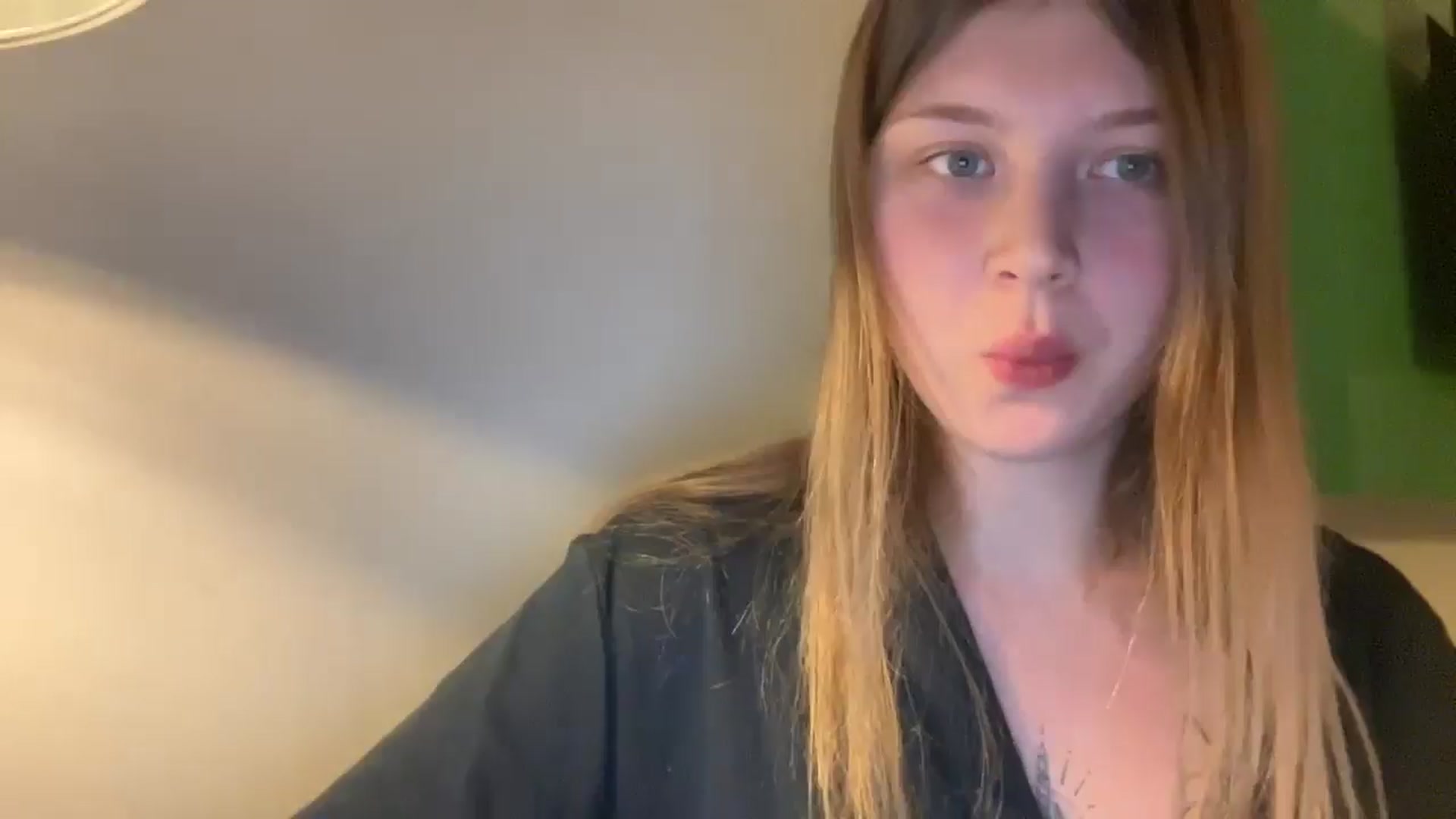 Gallery image thumbnail from Coconut_dream's myfreecams stream on, 10/04/2025, 21:32 image 1 of 20