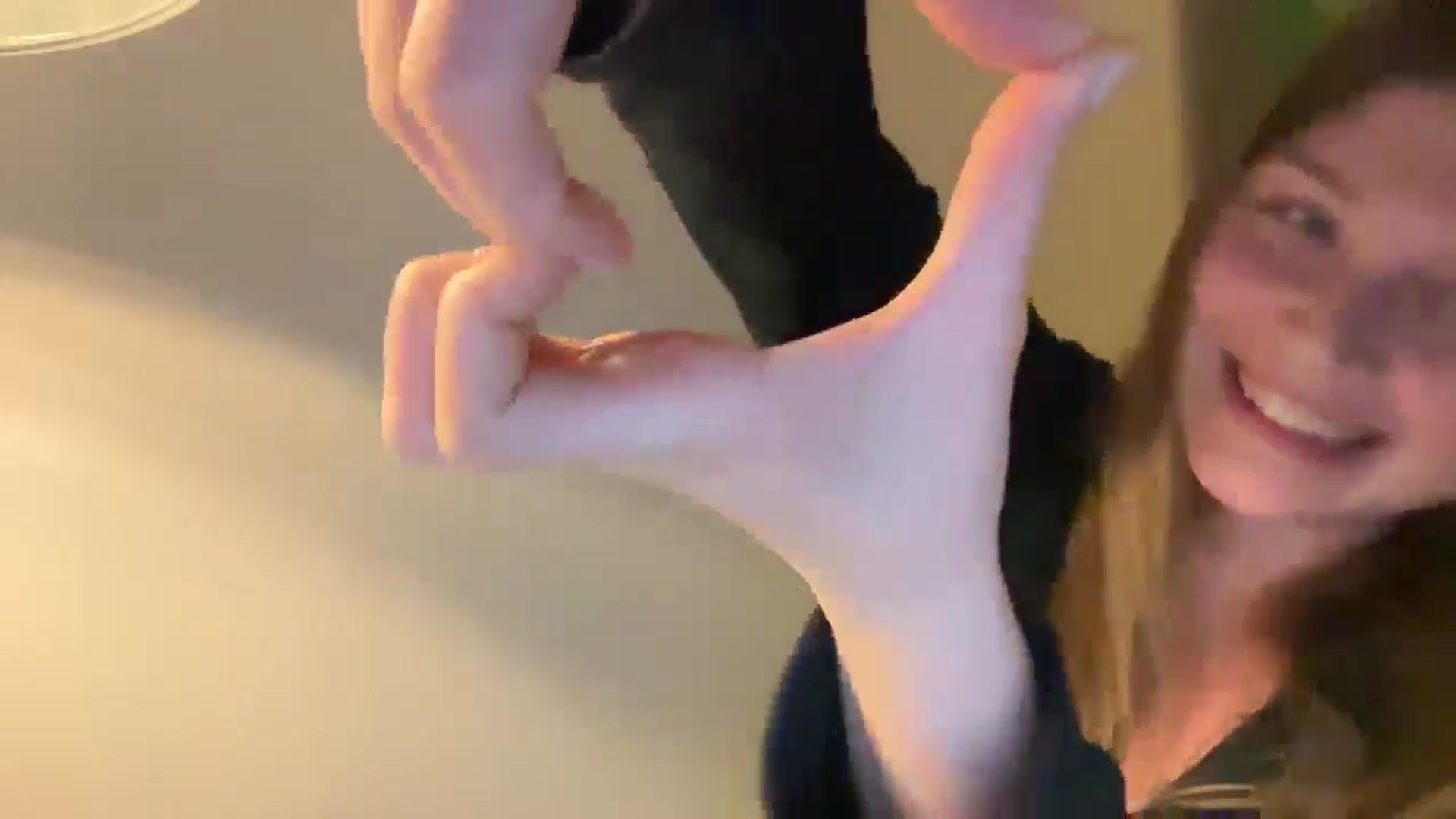 Gallery image thumbnail from Coconut_dream's myfreecams stream on, 10/04/2025, 21:32 image 8 of 20