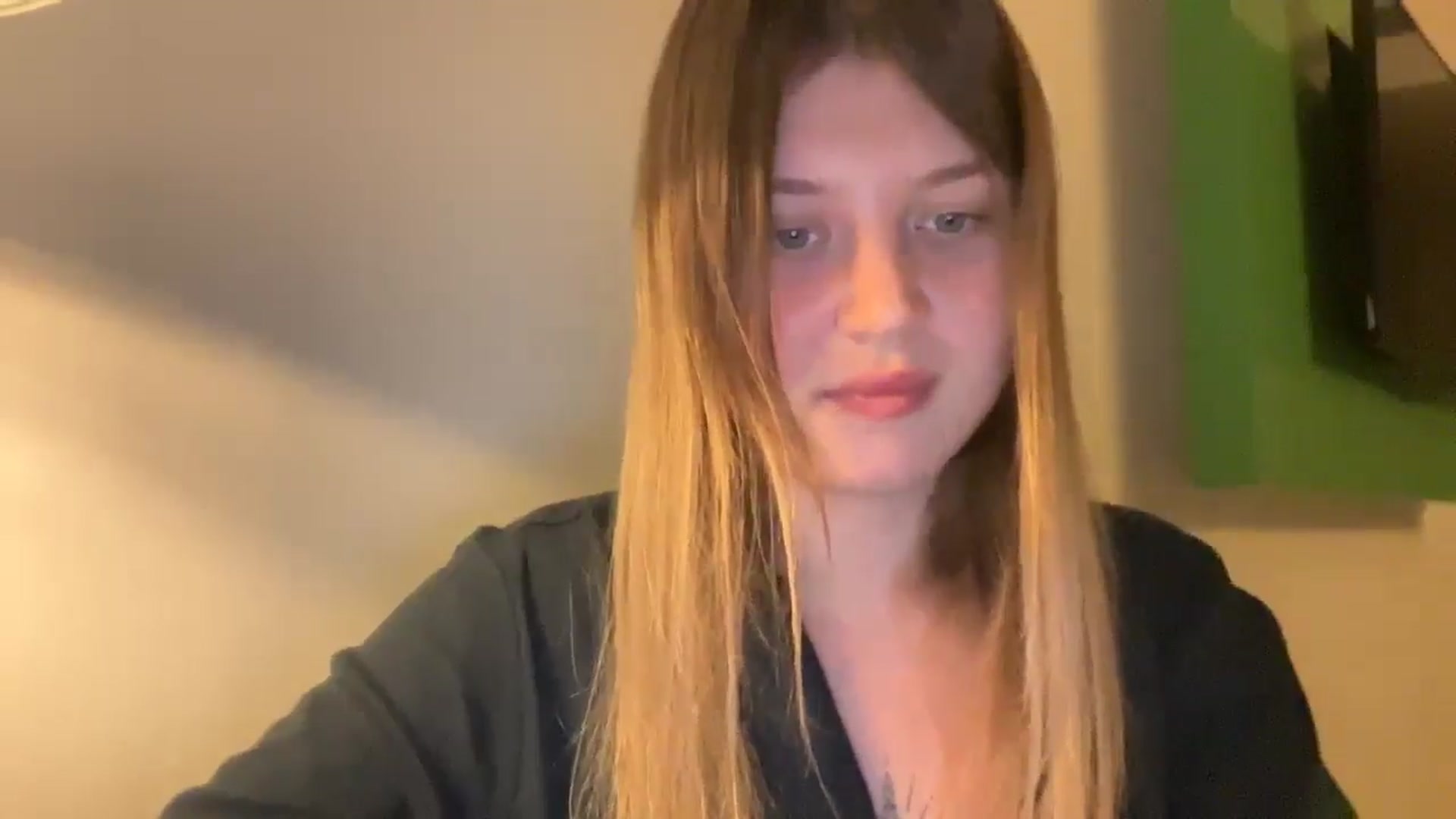 Gallery image thumbnail from Coconut_dream's myfreecams stream on, 10/04/2025, 21:32 image 18 of 20