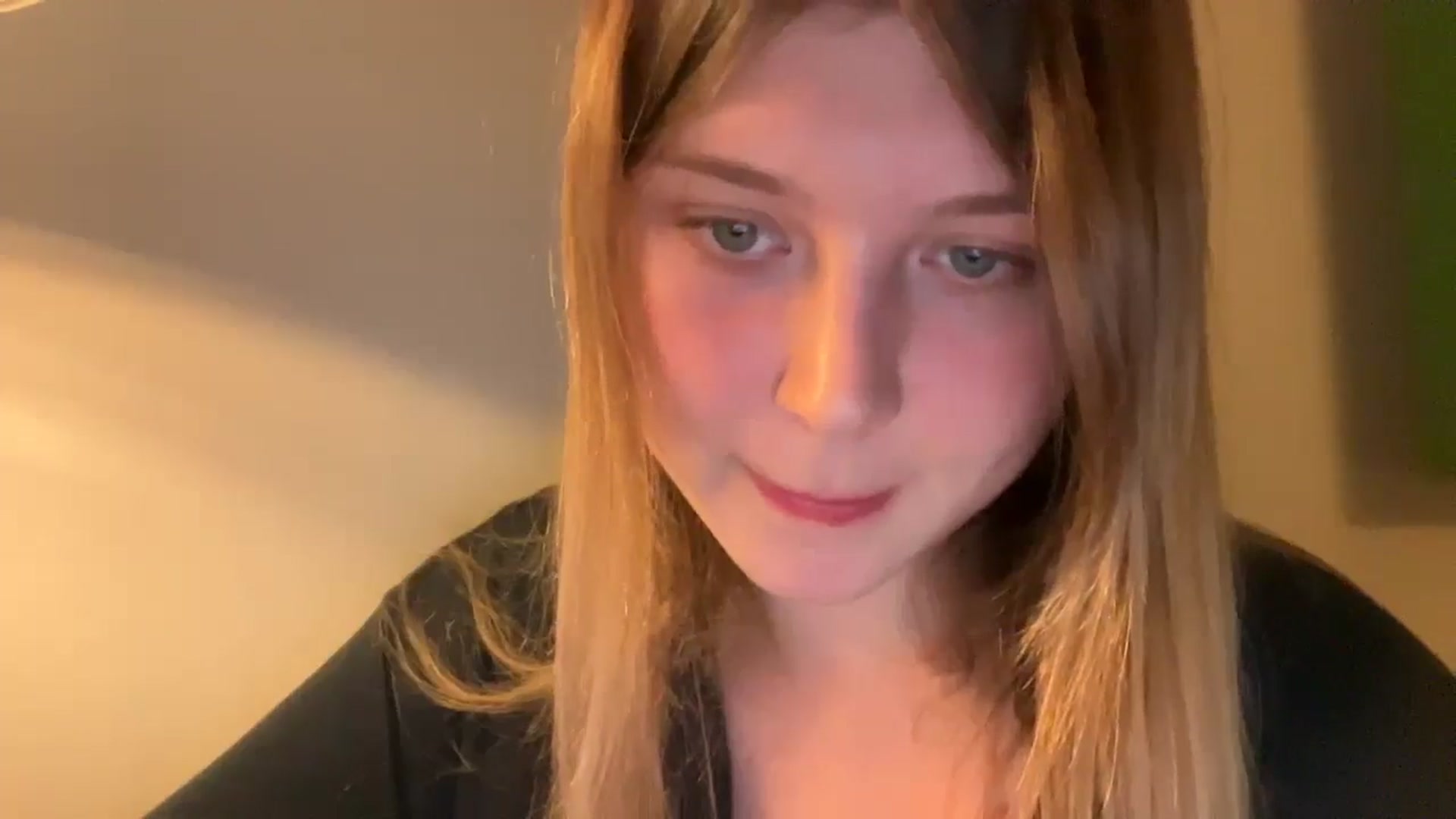 Gallery image thumbnail from Coconut_dream's myfreecams stream on, 10/04/2025, 21:32 image 5 of 20