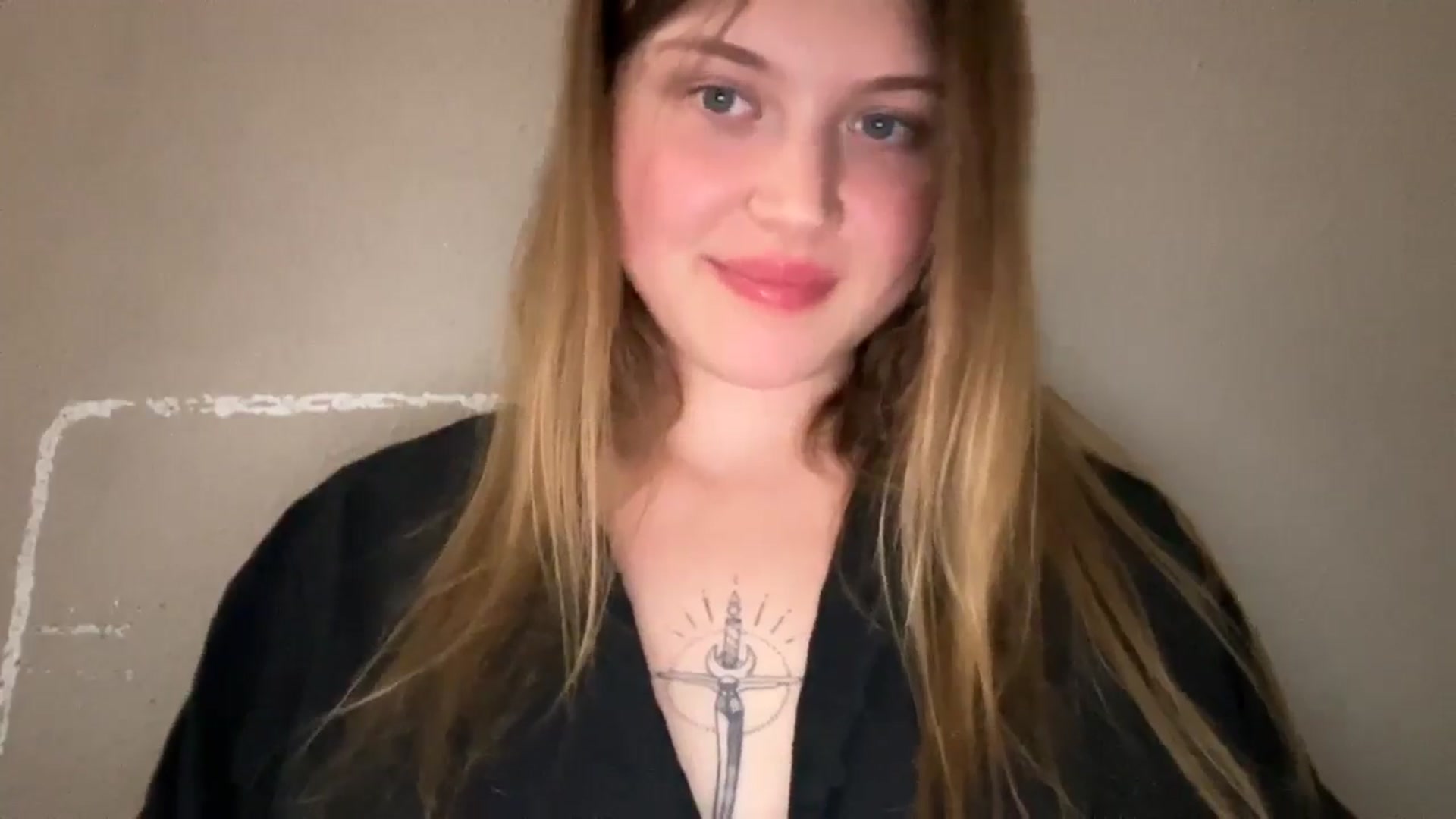 Gallery image thumbnail from Coconut_dream's myfreecams stream on, 10/06/2025, 20:17 image 14 of 20