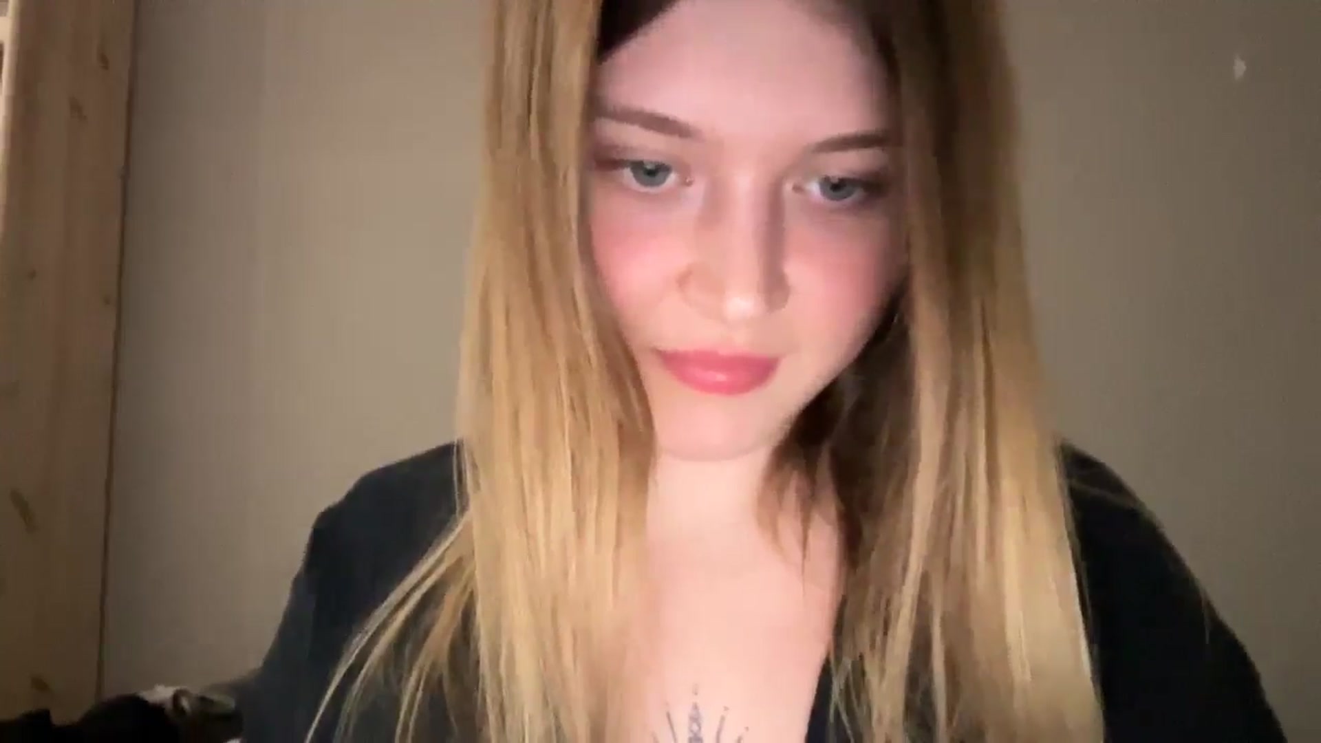 Gallery image thumbnail from Coconut_dream's myfreecams stream on, 10/06/2025, 20:17 image 5 of 20