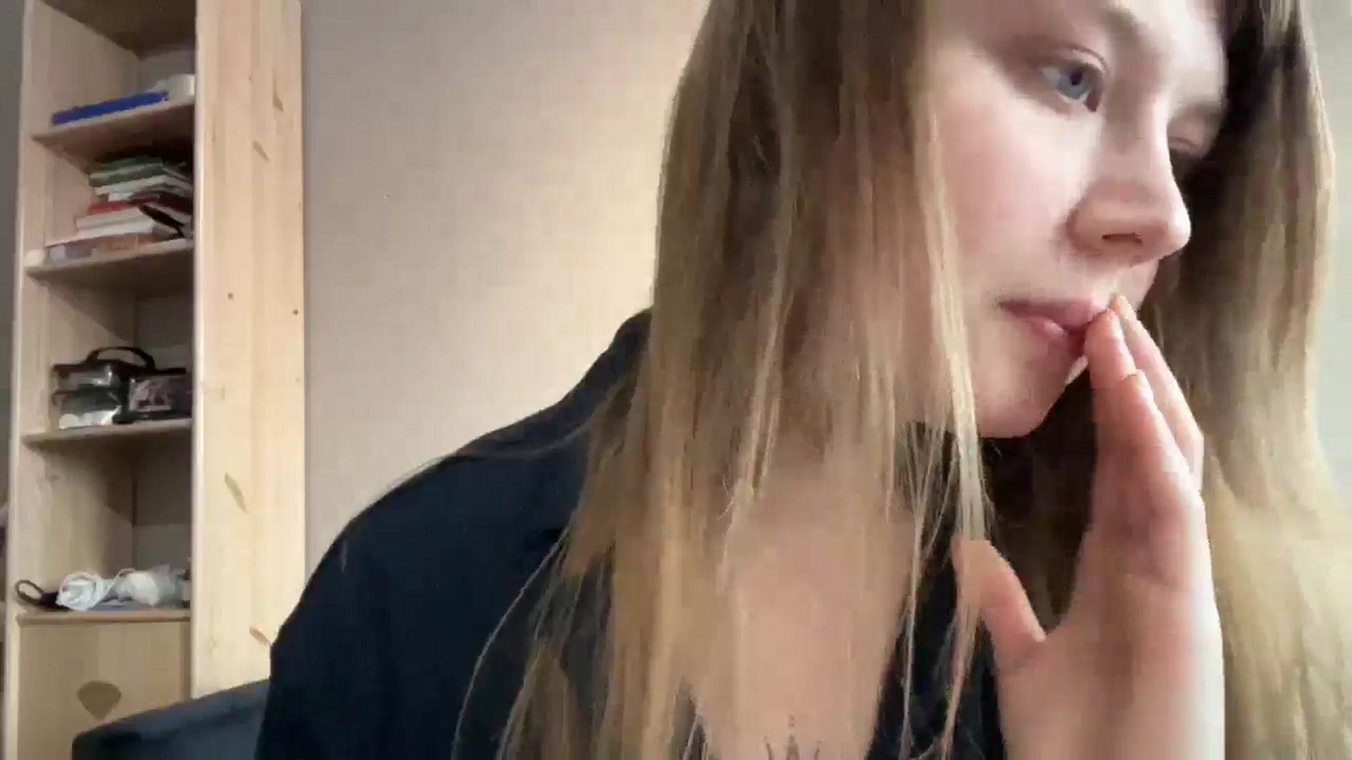 Gallery image thumbnail from Coconut_dream's myfreecams stream on, 10/08/2025, 07:22 image 7 of 20