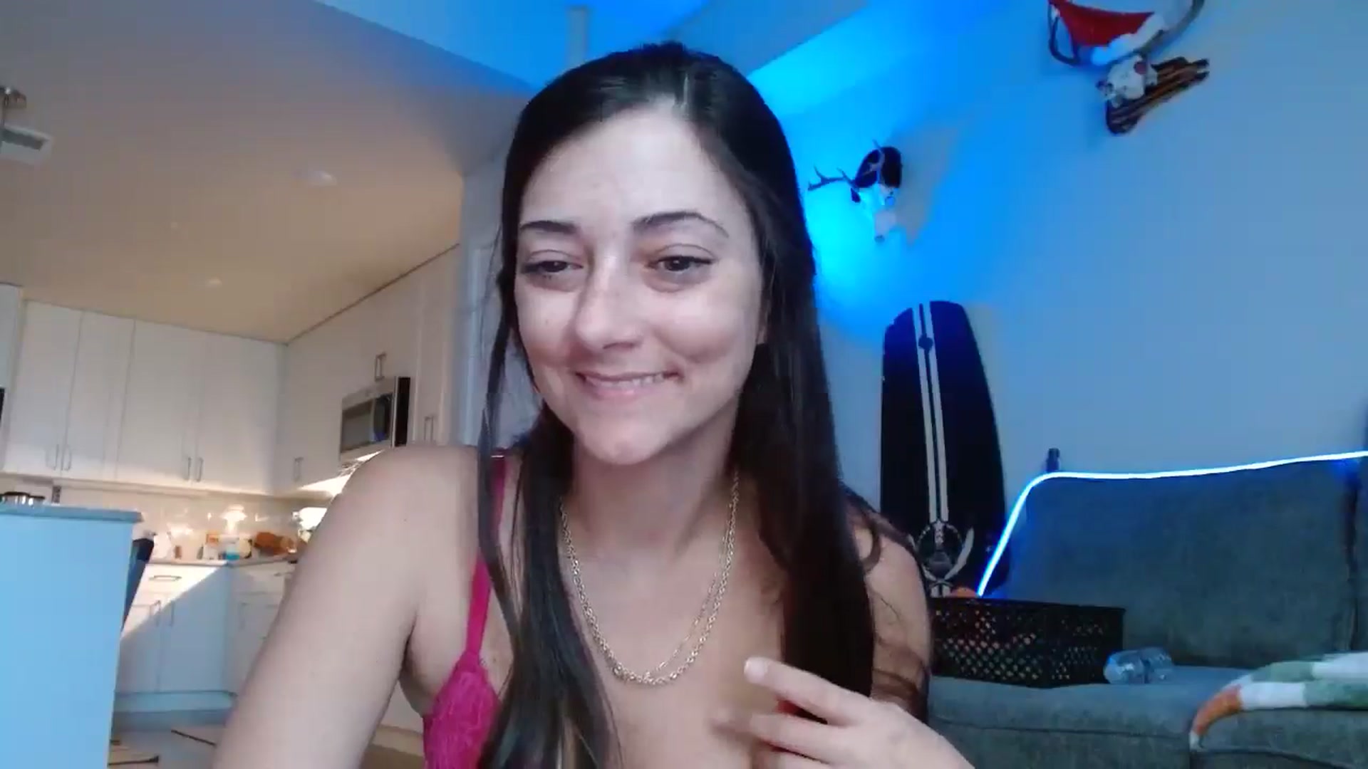 Gallery image thumbnail from CodiLake's myfreecams stream on, 03/20/2025, 15:19 image 19 of 20