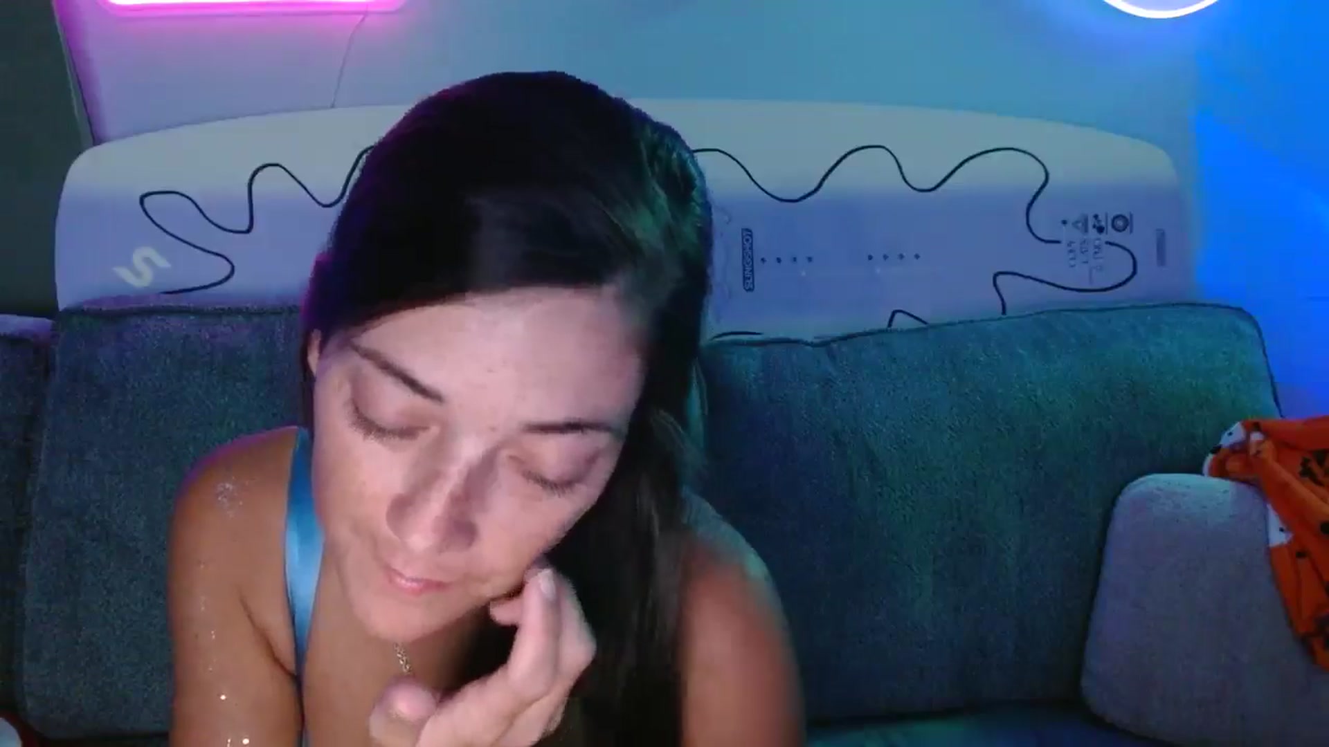 Gallery image thumbnail from CodiLake's myfreecams stream on, 06/09/2025, 07:16 image 14 of 20