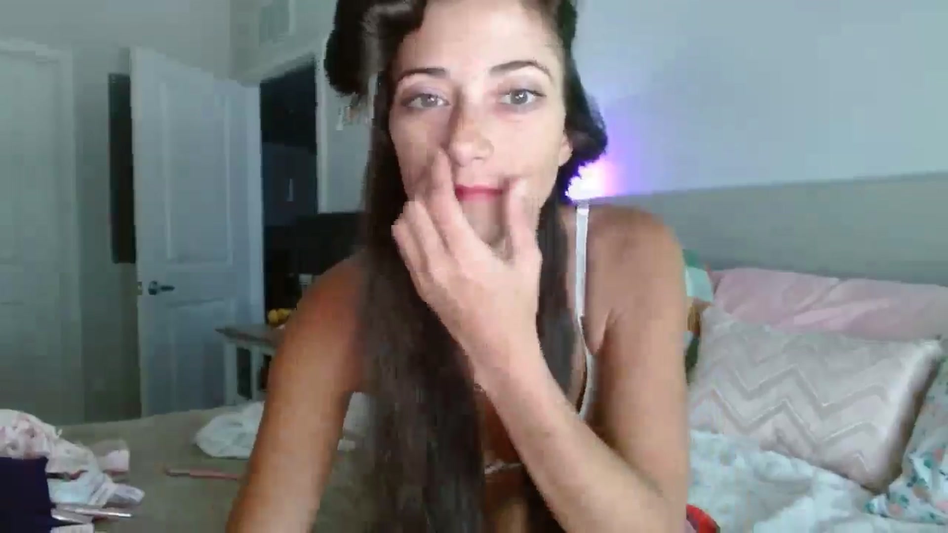 Gallery image thumbnail from CodiLake's myfreecams stream on, 07/25/2025, 14:36 image 16 of 20