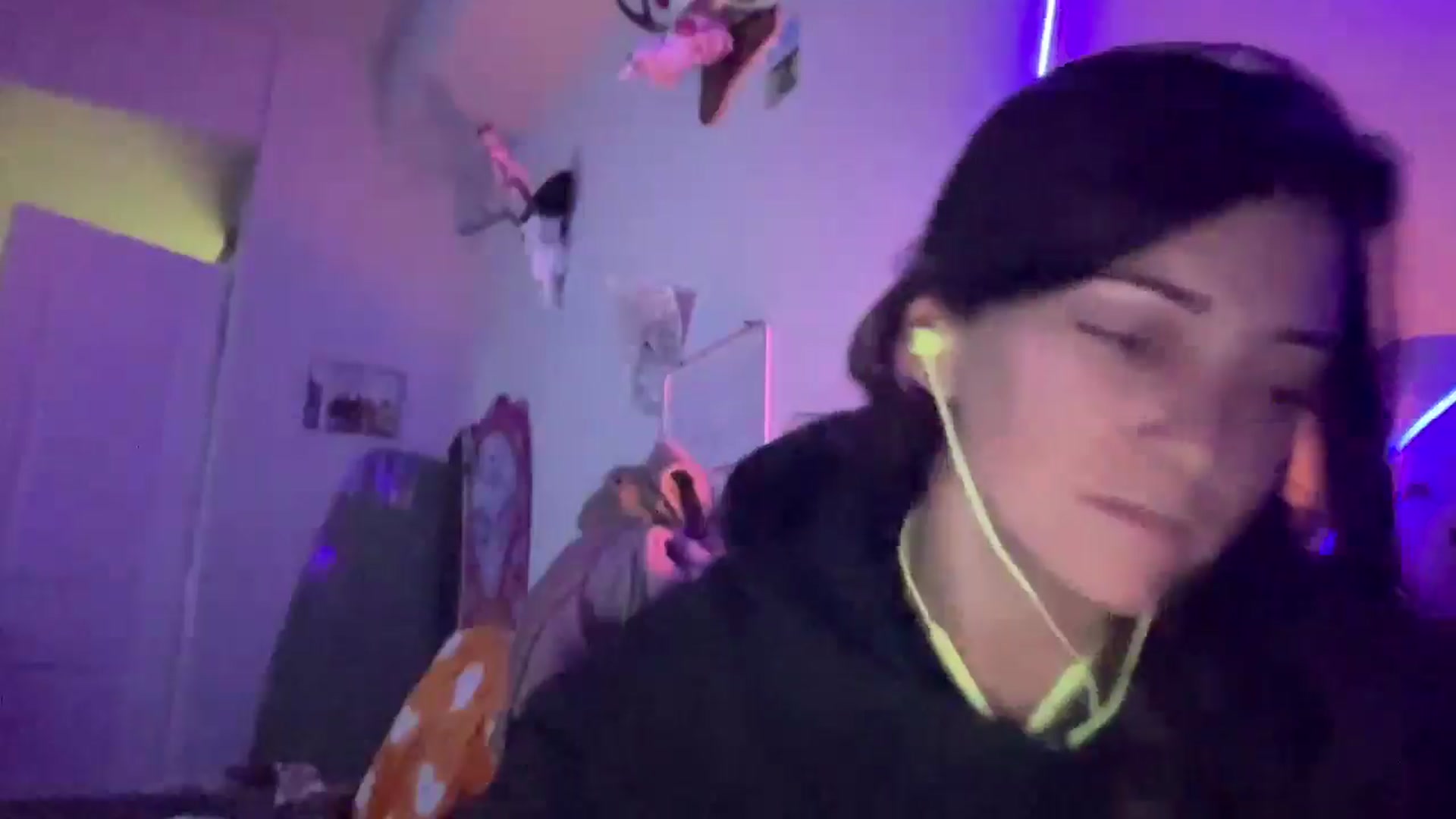 Gallery image thumbnail from CodiLake's myfreecams stream on, 10/11/2025, 09:06 image 11 of 20