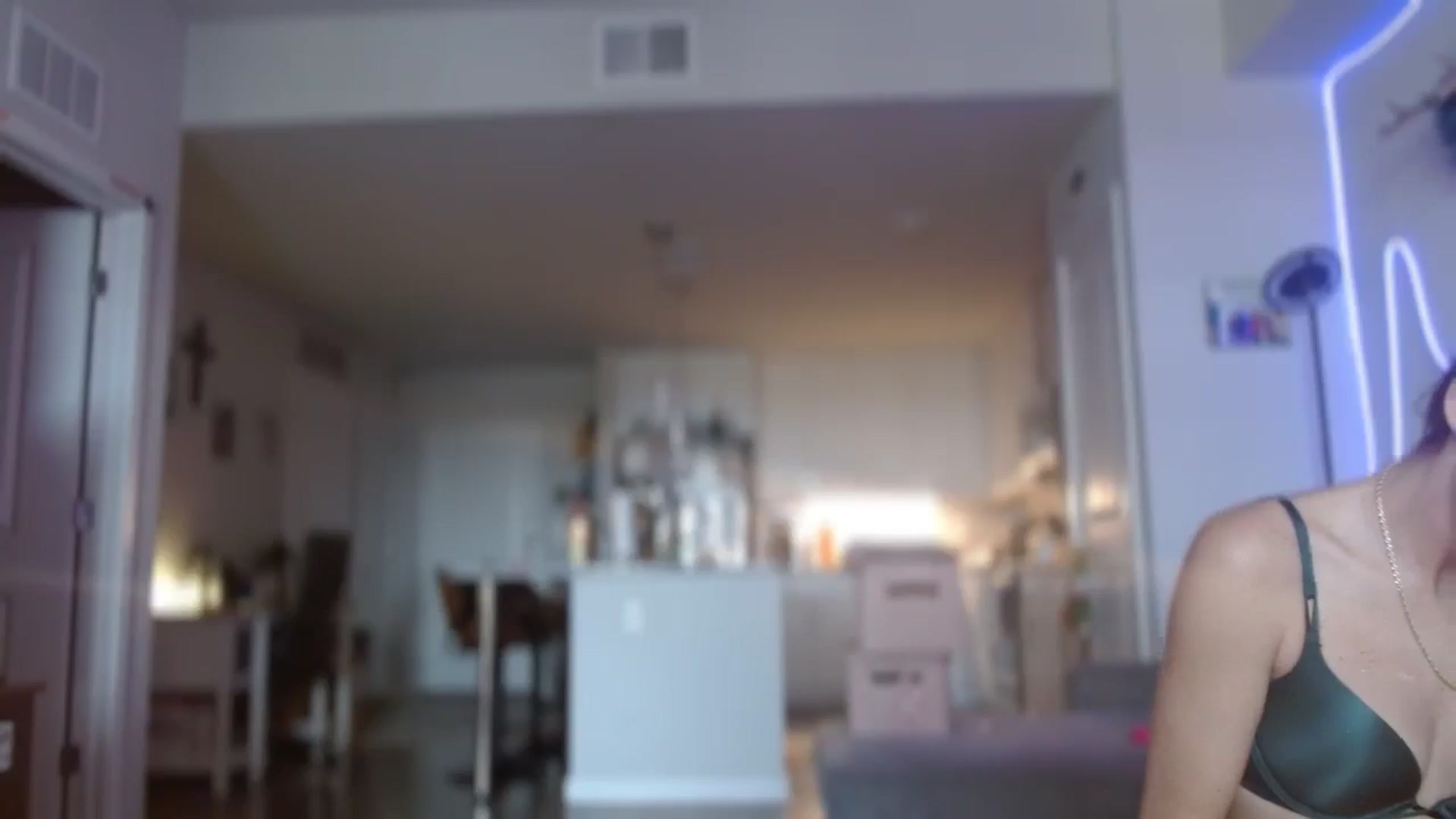 Gallery image thumbnail from CodiLake's myfreecams stream on, 01/12/2026, 18:59 image 15 of 20